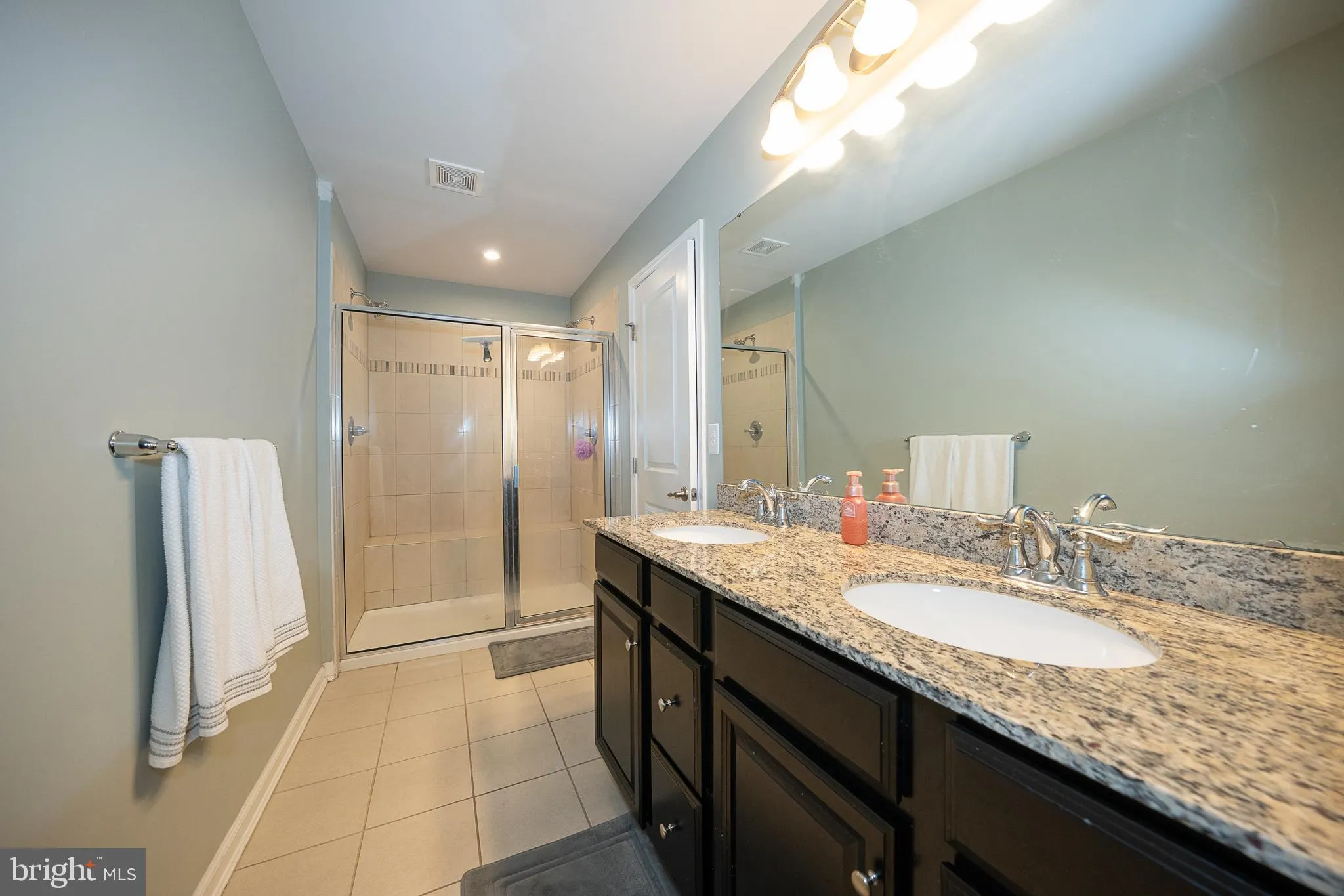 Malvern, Pennsylvania 19355, United States, 3 Bedrooms Bedrooms, ,3 BathroomsBathrooms,Residential,Contingent,132396