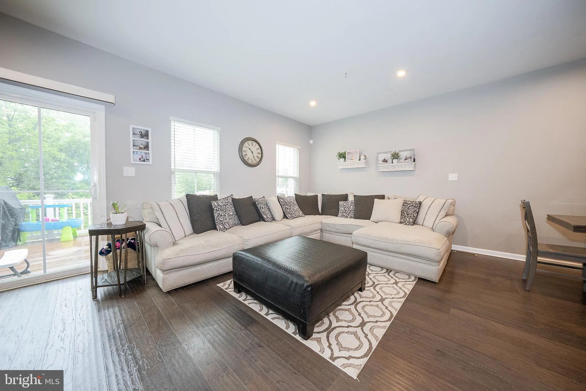 Malvern, Pennsylvania 19355, United States, 3 Bedrooms Bedrooms, ,3 BathroomsBathrooms,Residential,Contingent,132396