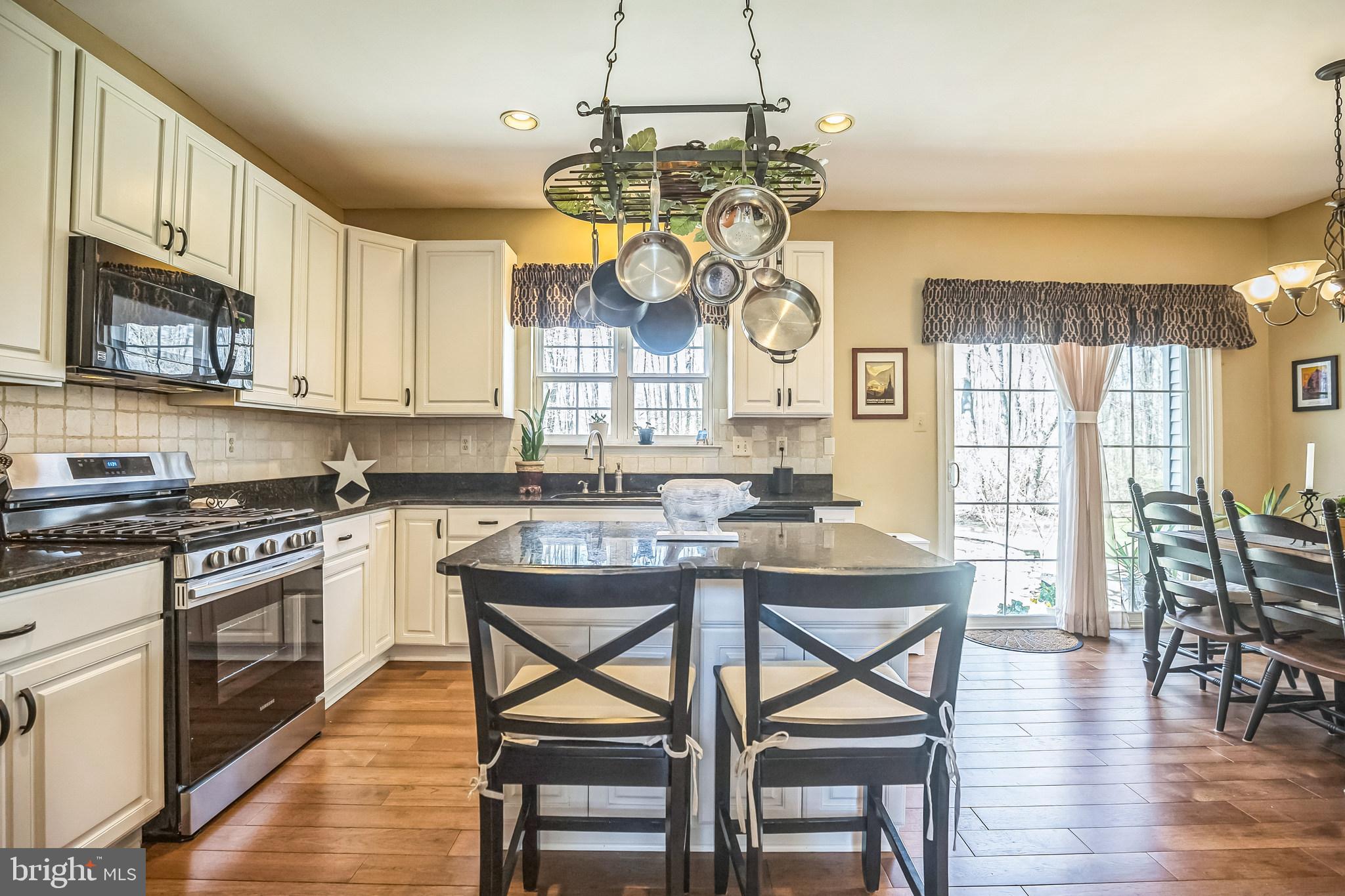 MONTGOMERY LEA - Residential