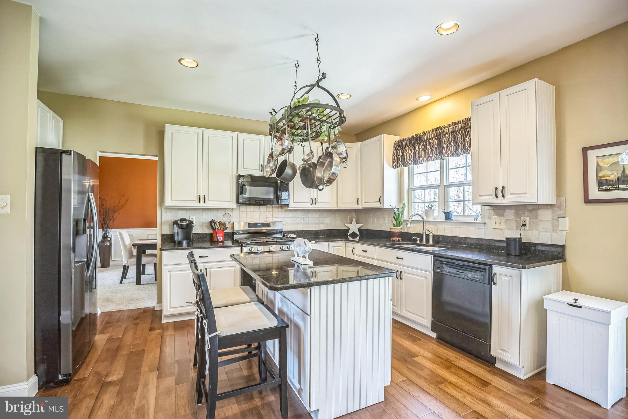 MONTGOMERY LEA - Residential