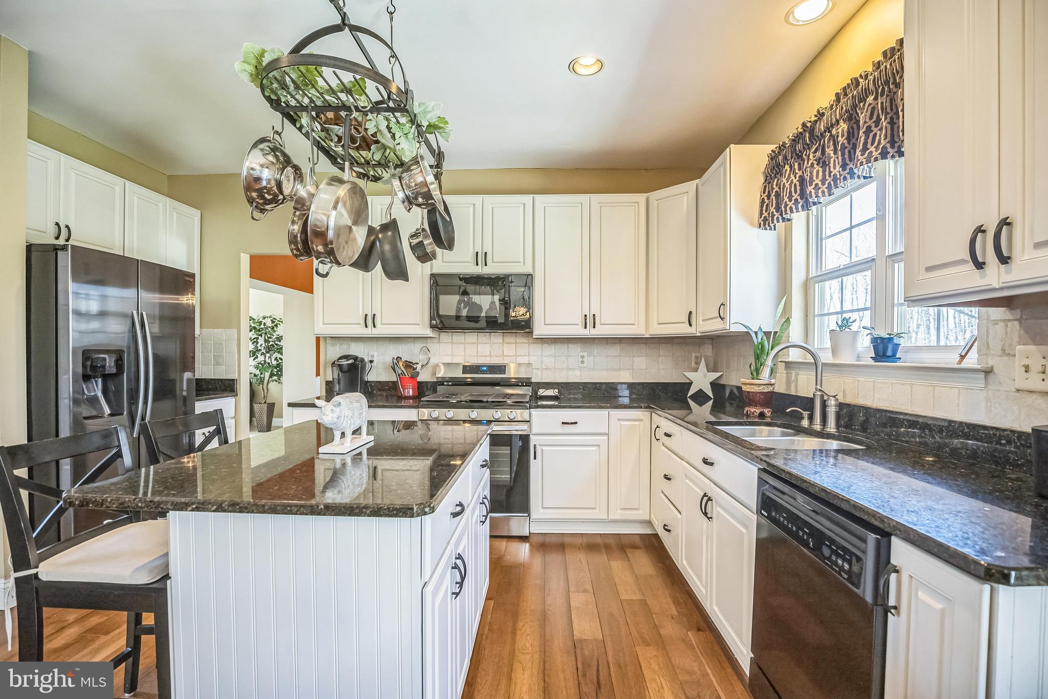 MONTGOMERY LEA - Residential