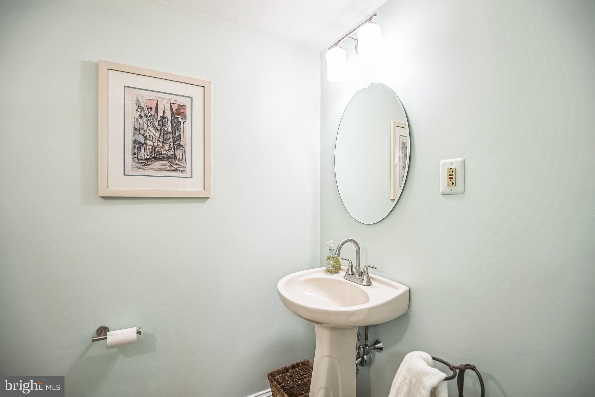 MONTGOMERY LEA - Residential