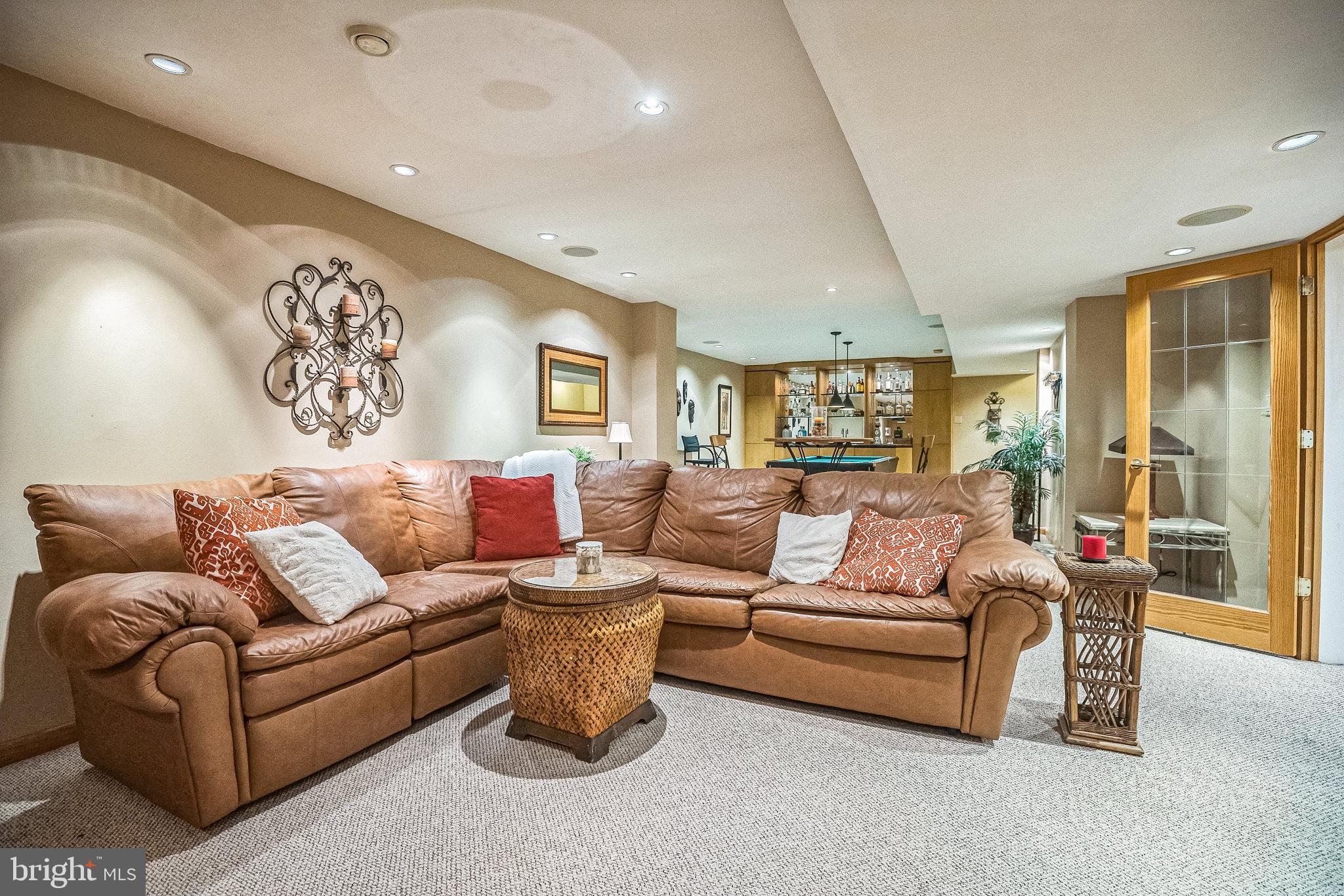 MONTGOMERY LEA - Residential