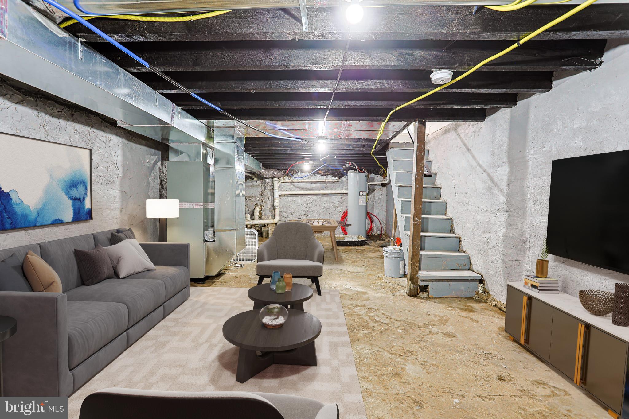 2825 E VICTORIA STREET