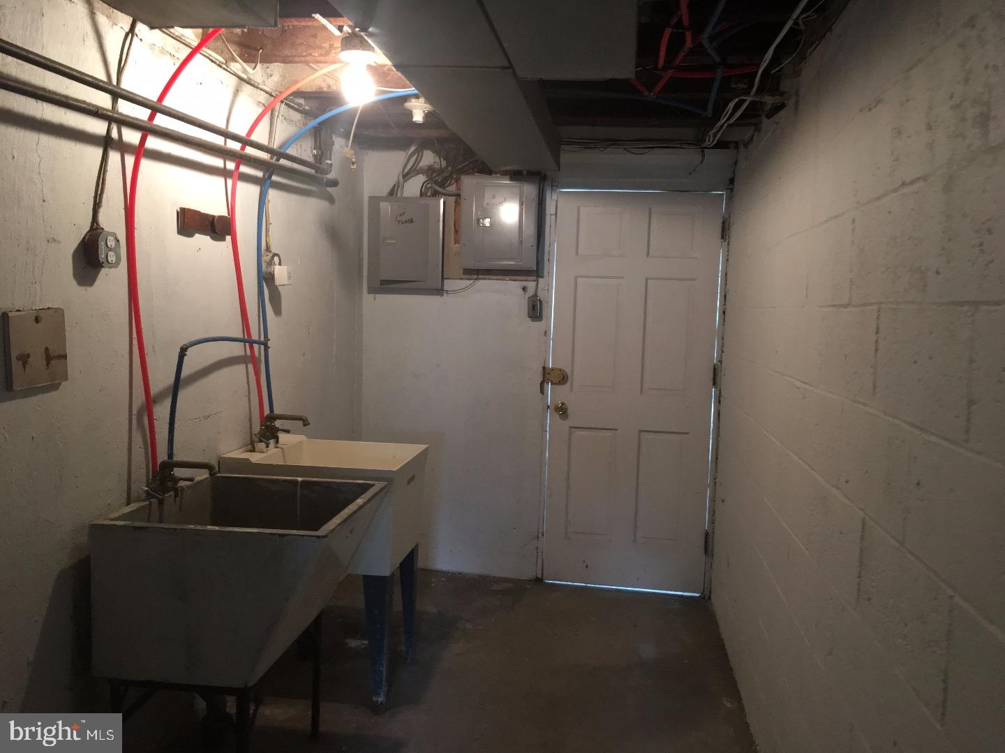 MELROSE PARK GARDENS - Residential Income