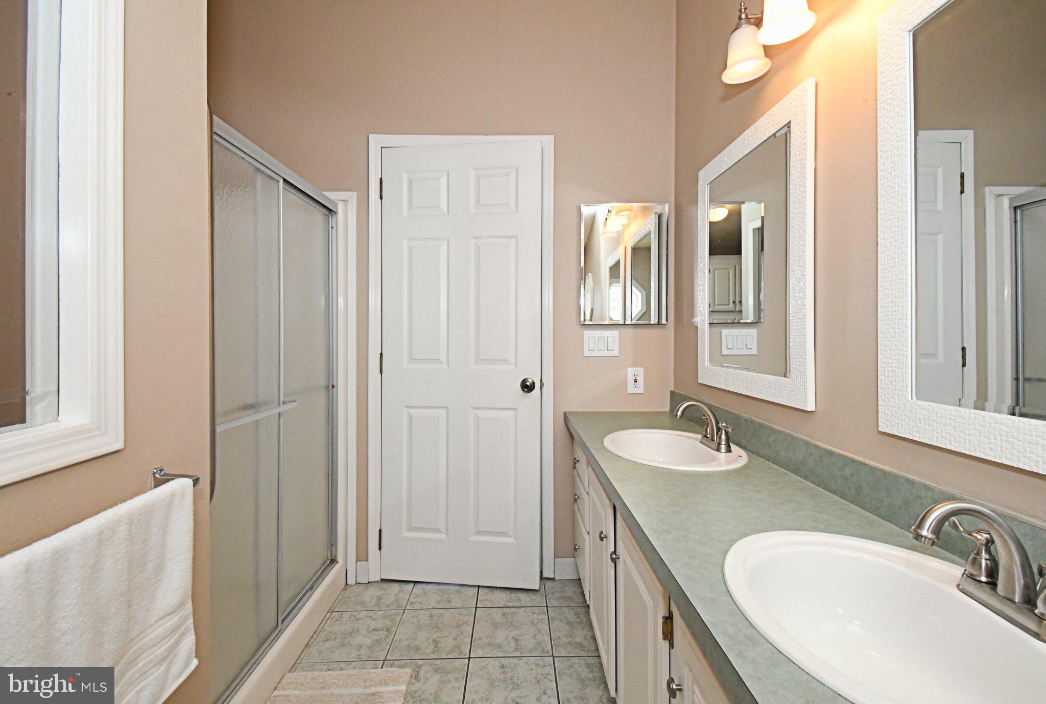 QUIET ACRES - Residential