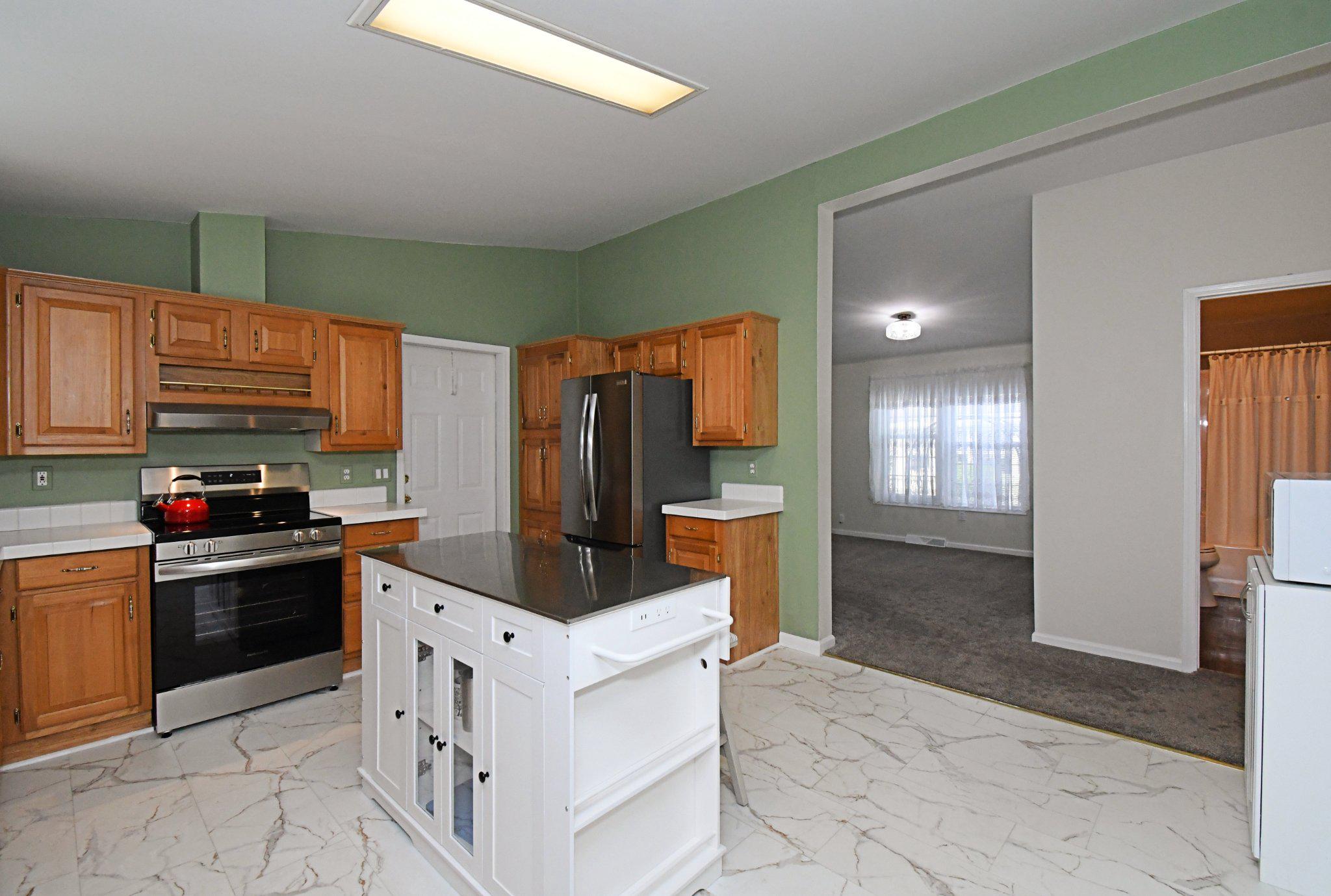 QUIET ACRES - Residential