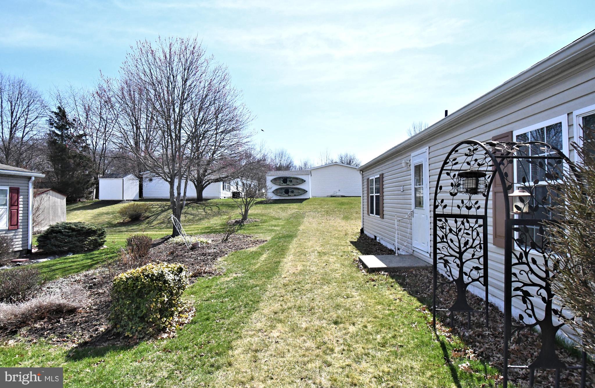 QUIET ACRES - Residential