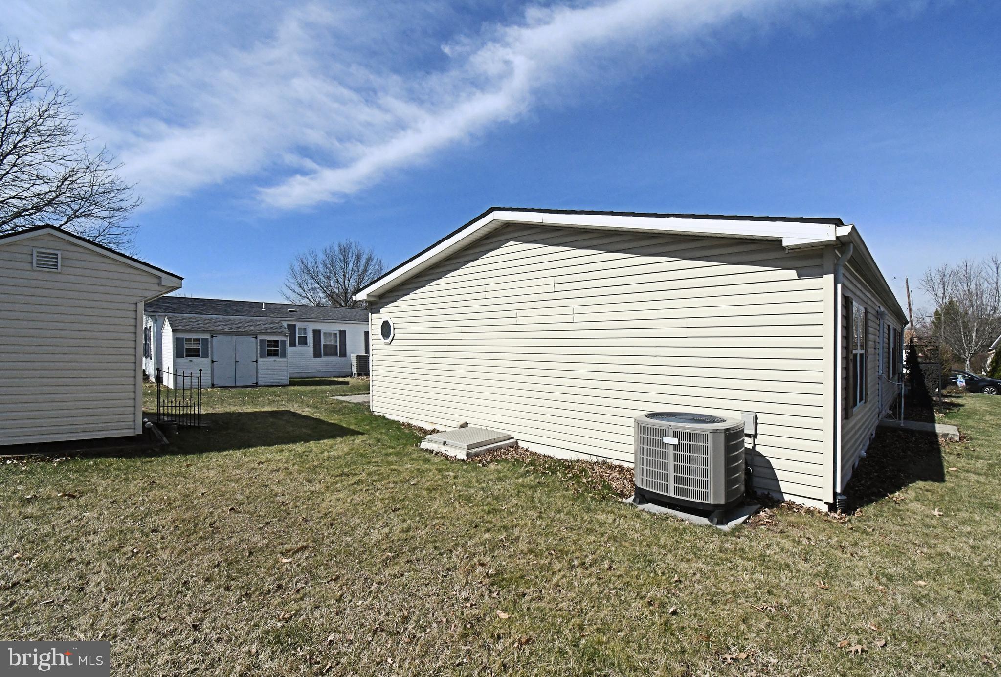 QUIET ACRES - Residential