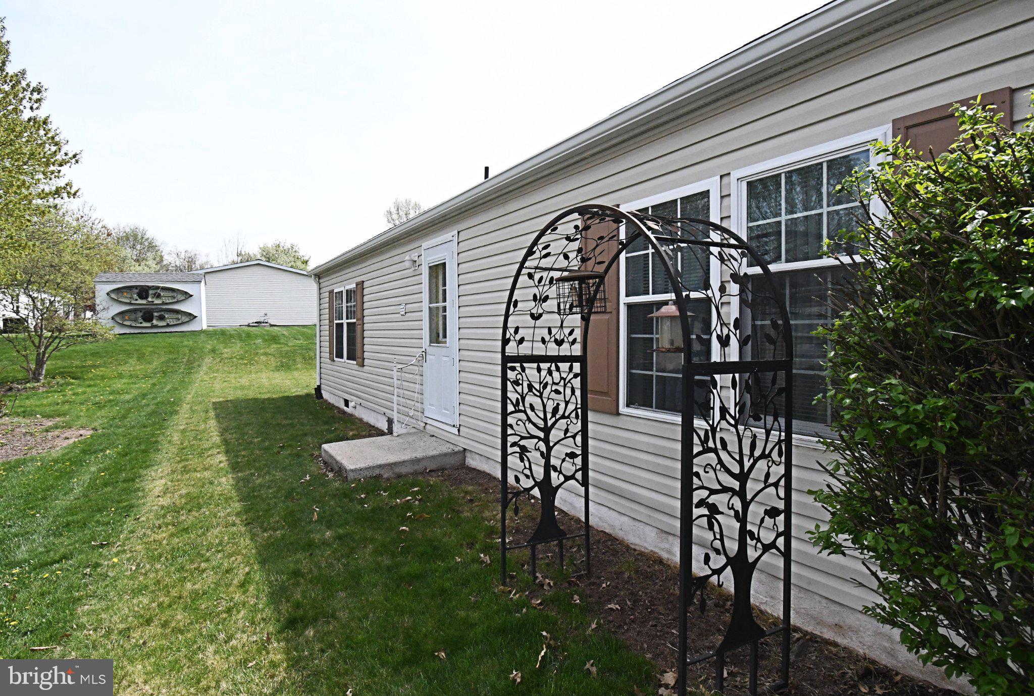 QUIET ACRES - Residential