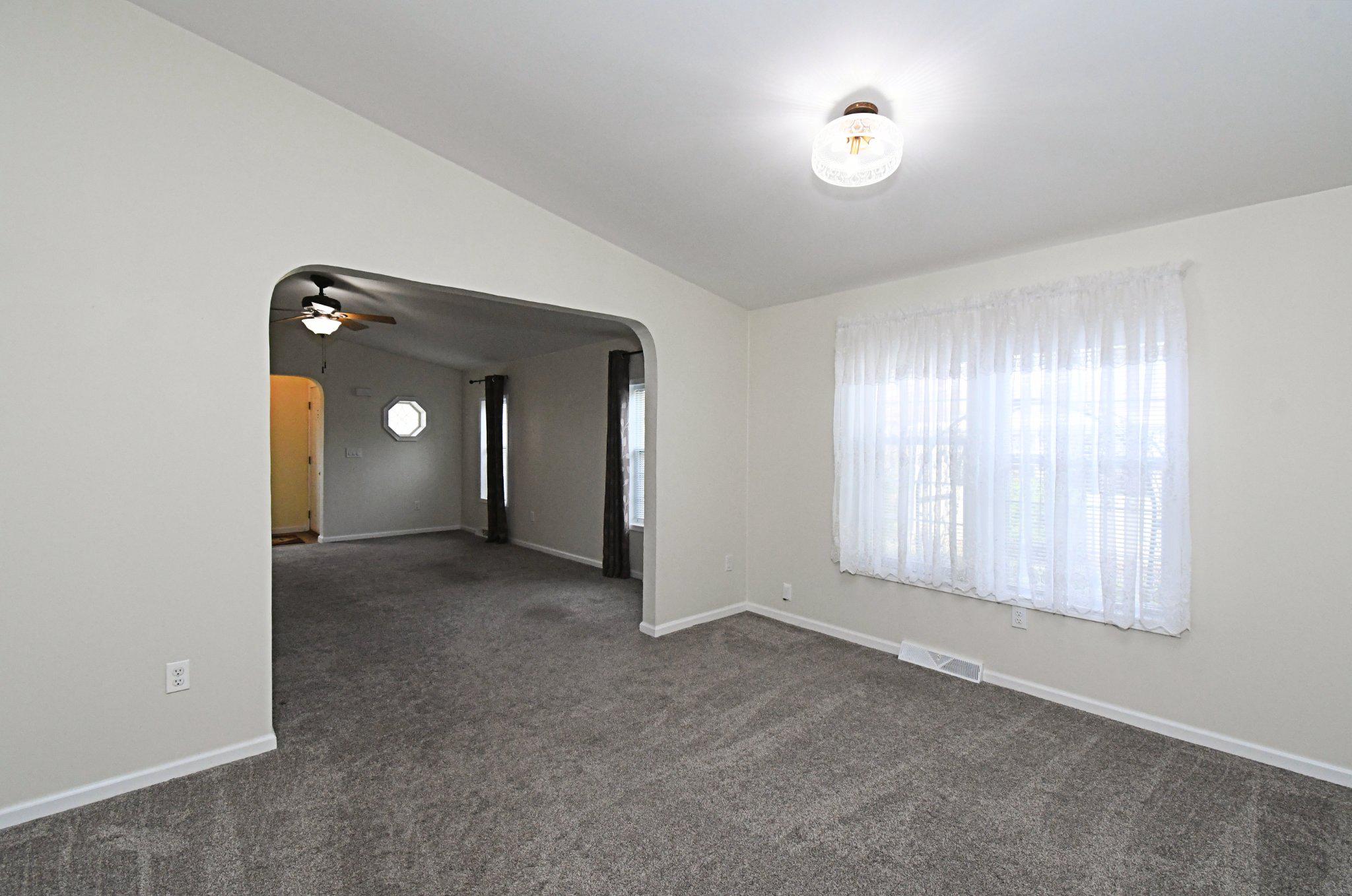 QUIET ACRES - Residential