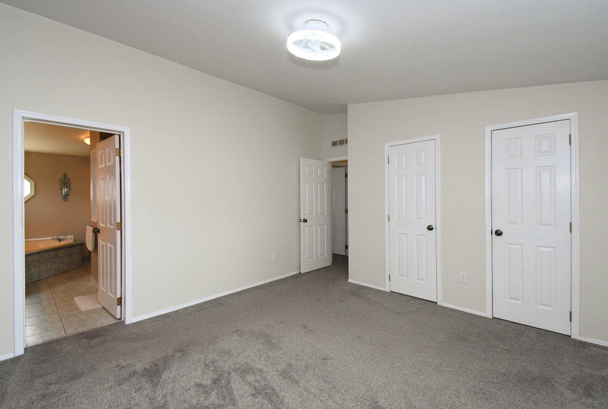 QUIET ACRES - Residential