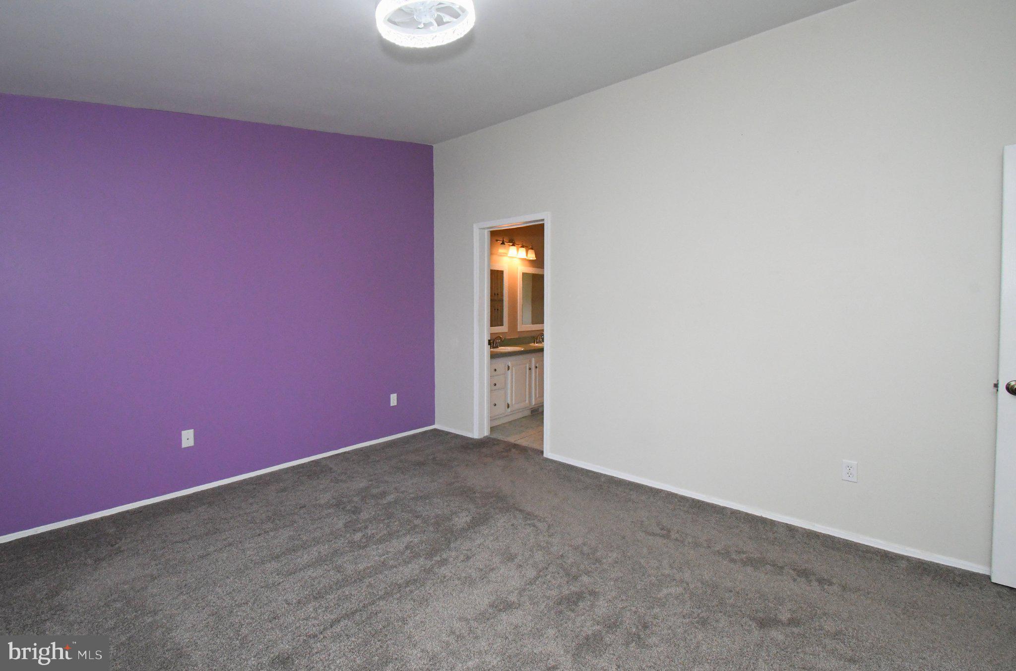 QUIET ACRES - Residential