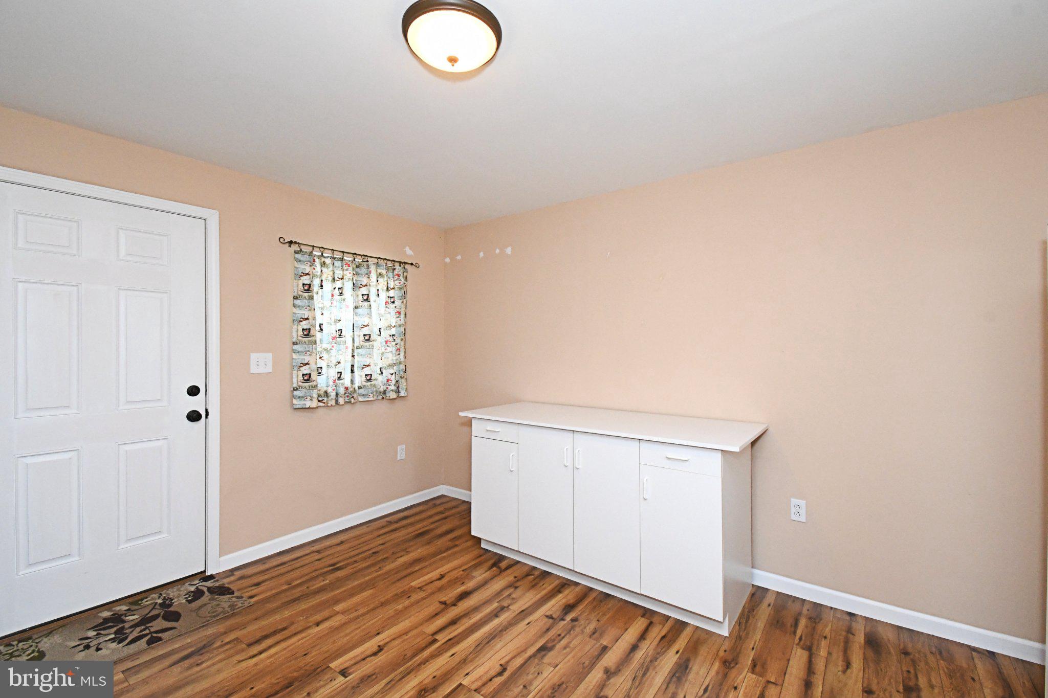 QUIET ACRES - Residential