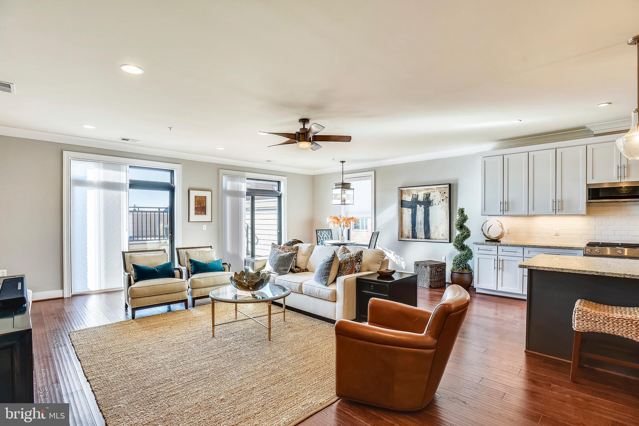 LANSDOWNE SQUARE - Residential