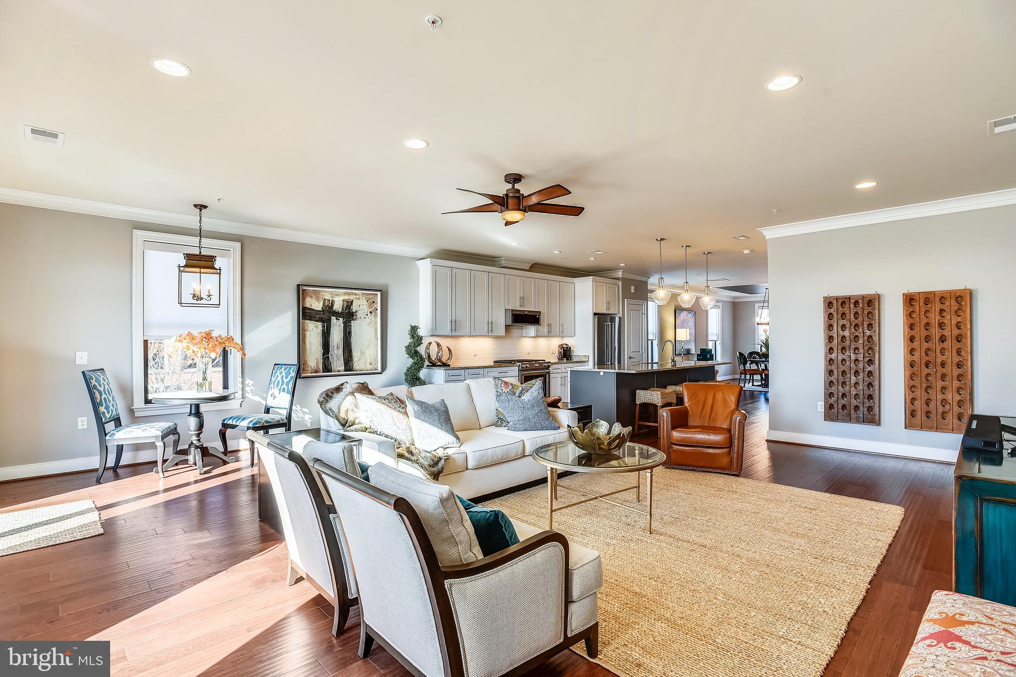 LANSDOWNE SQUARE - Residential