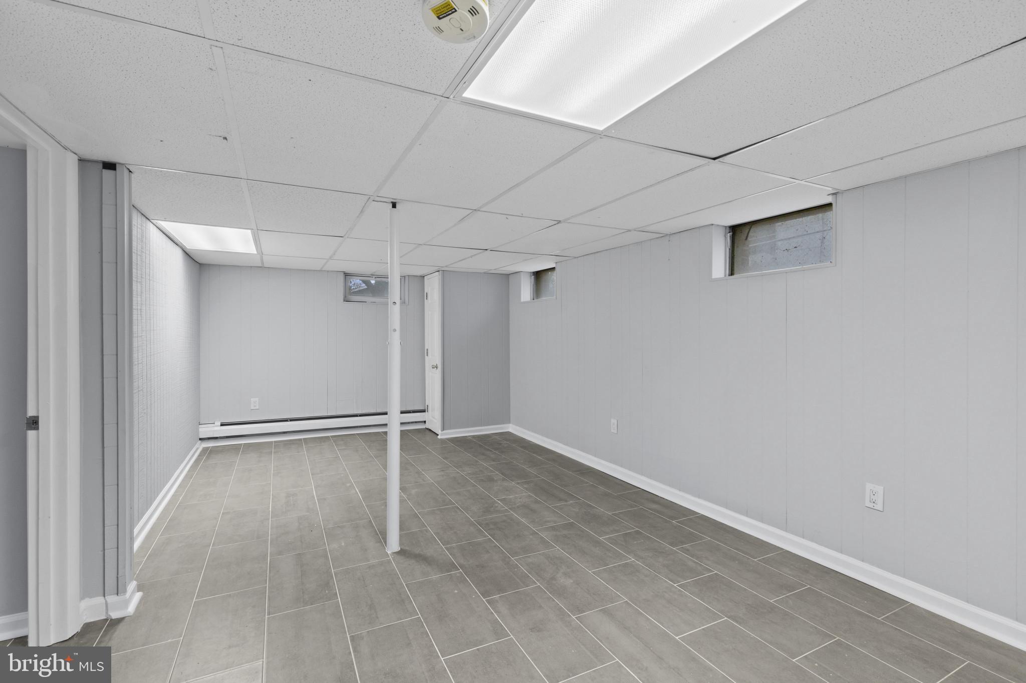 MIDDLE RIVER - Residential