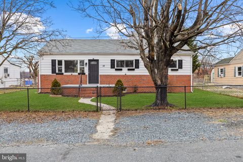 18 ARMOR COURT MIDDLE RIVER MD 21220