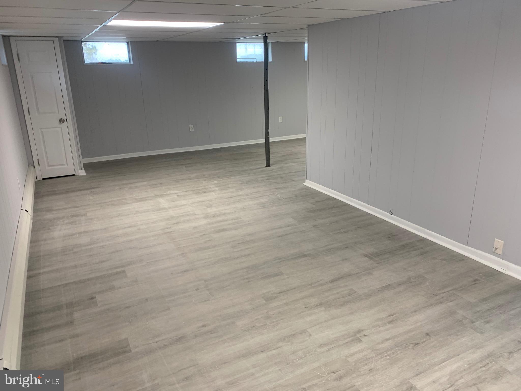 MIDDLE RIVER - Residential