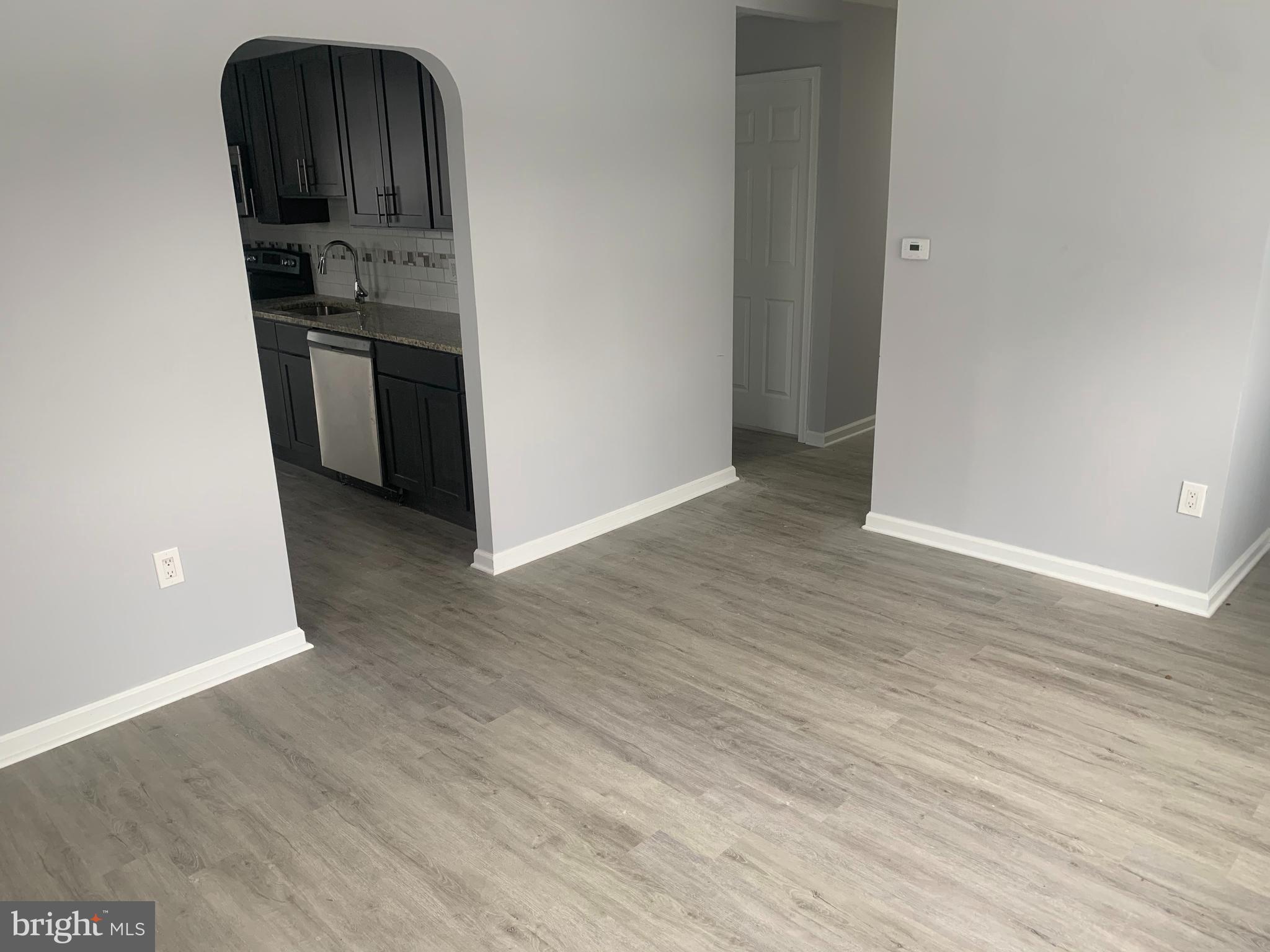 MIDDLE RIVER - Residential