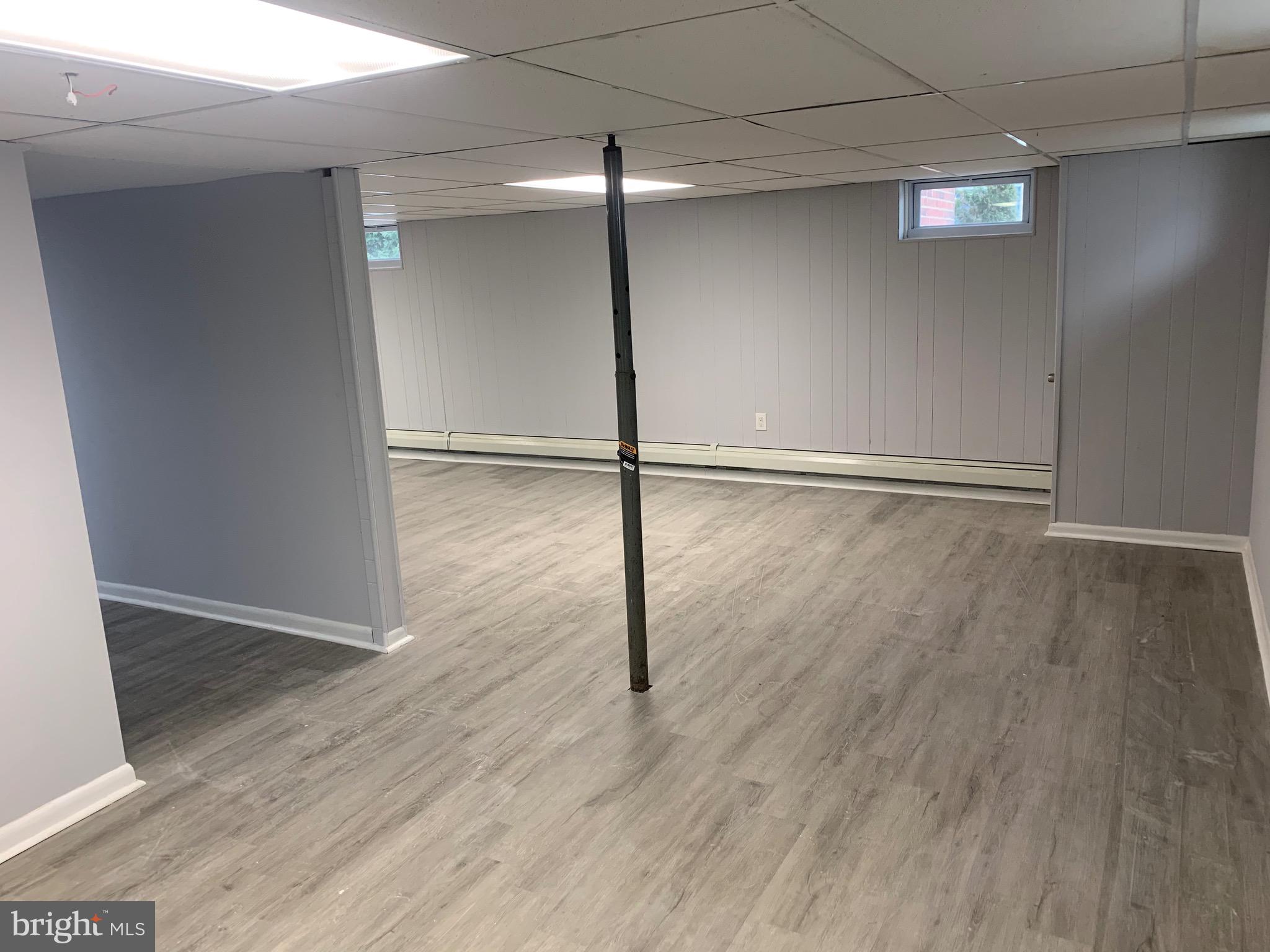 MIDDLE RIVER - Residential