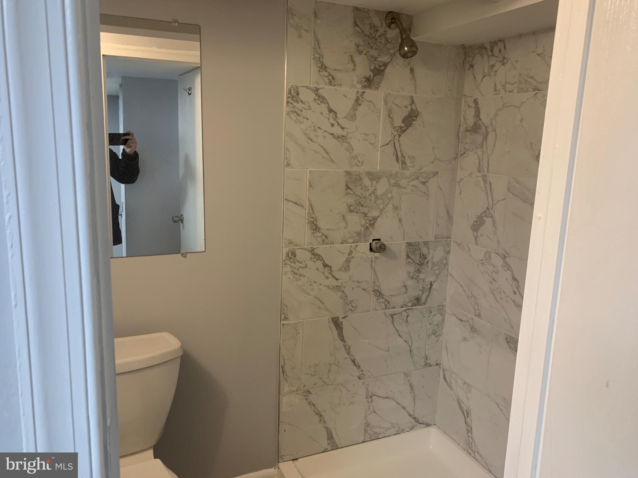 MIDDLE RIVER - Residential