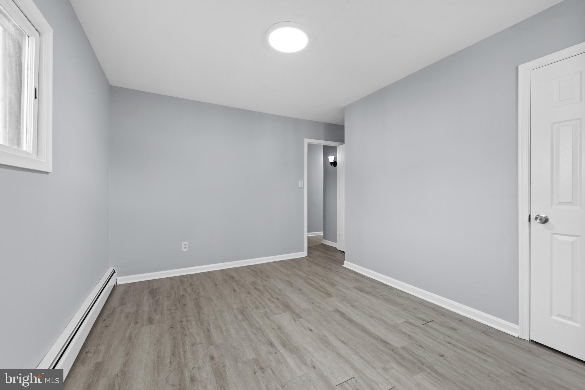 MIDDLE RIVER - Residential