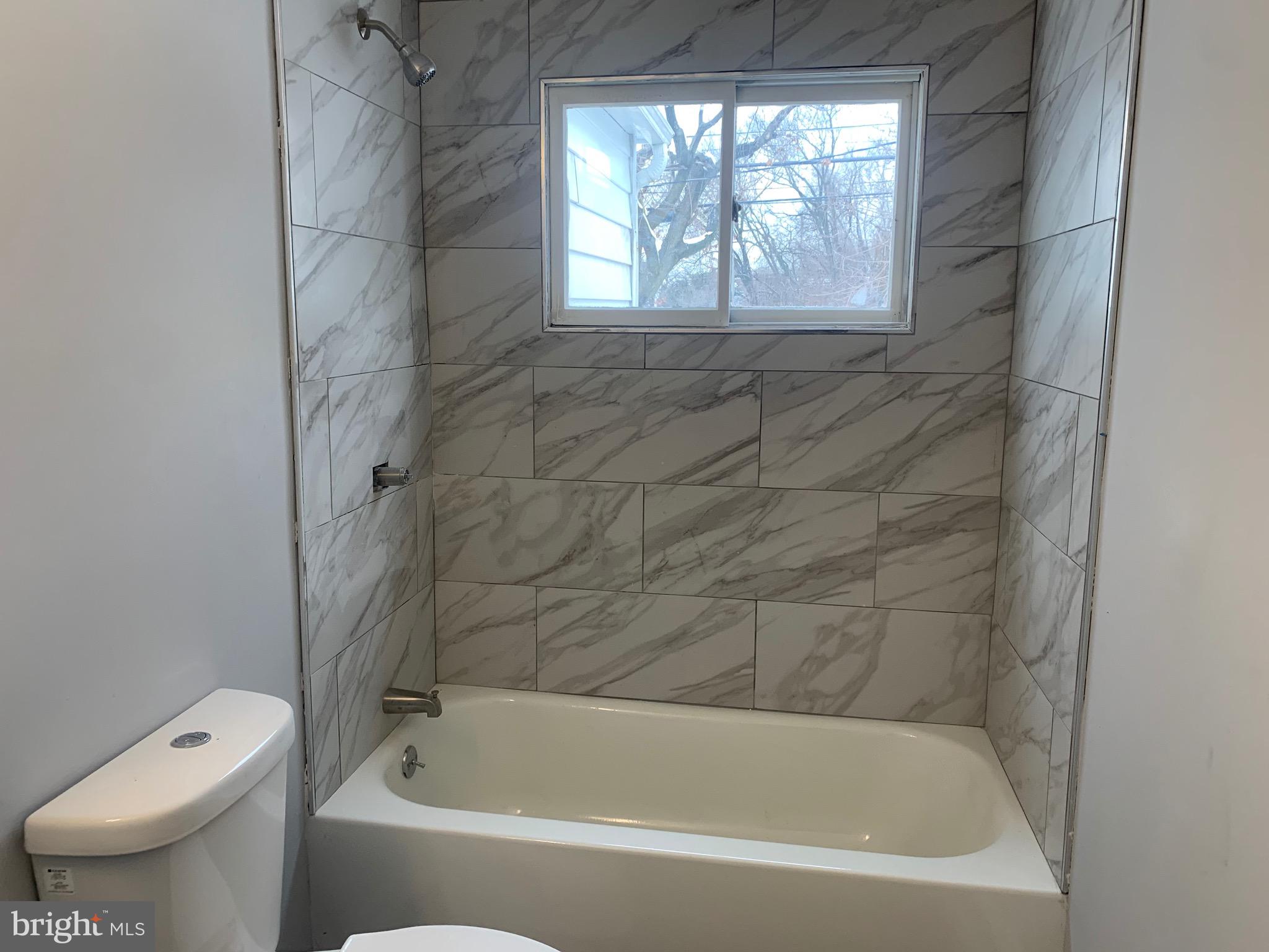 MIDDLE RIVER - Residential