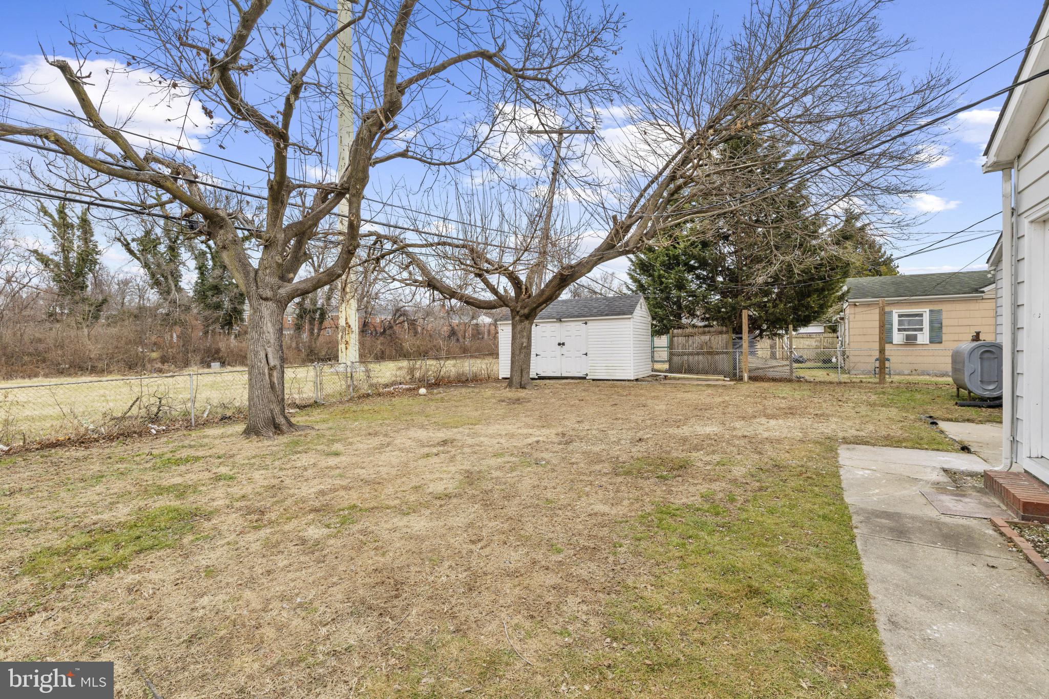 MIDDLE RIVER - Residential