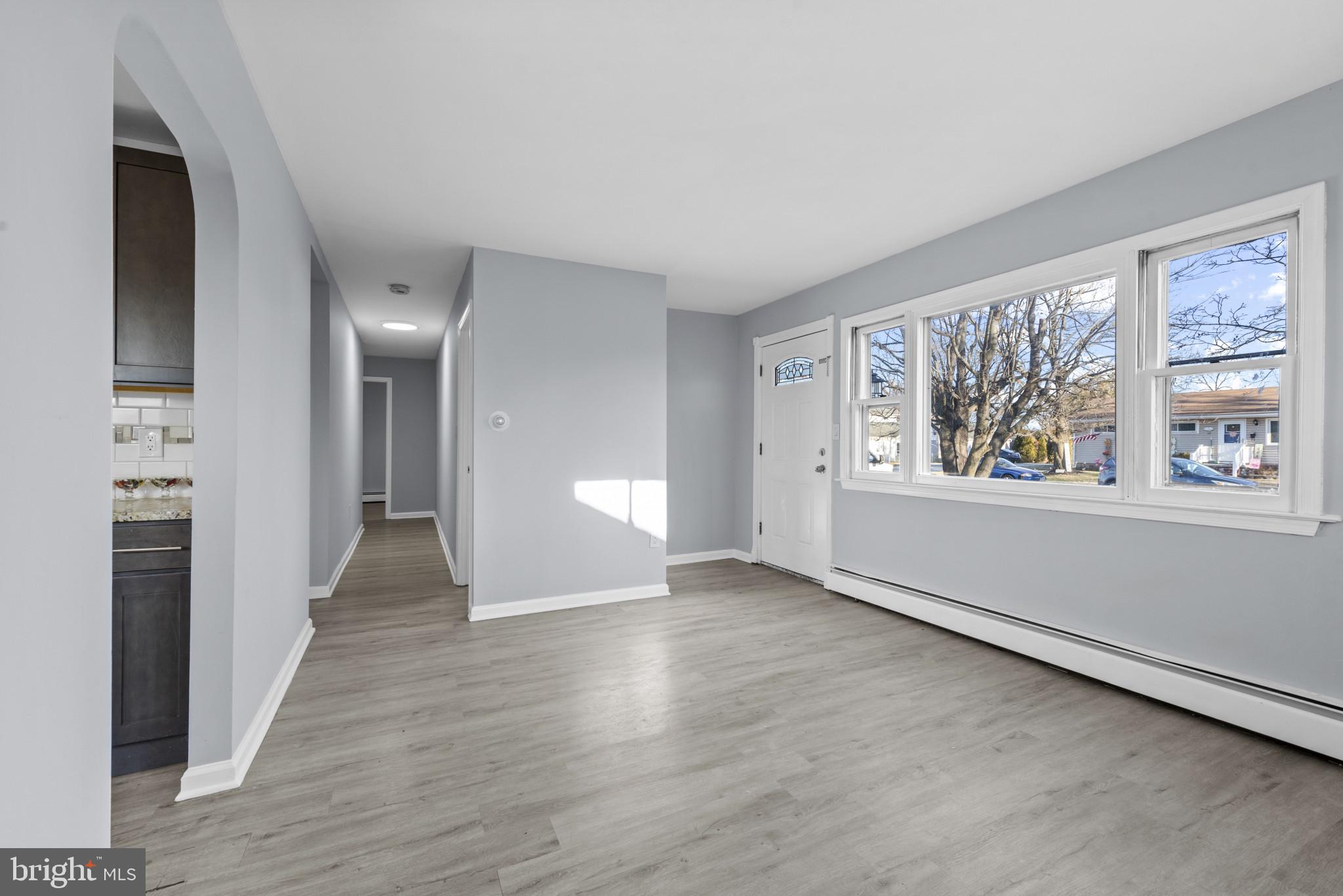 MIDDLE RIVER - Residential