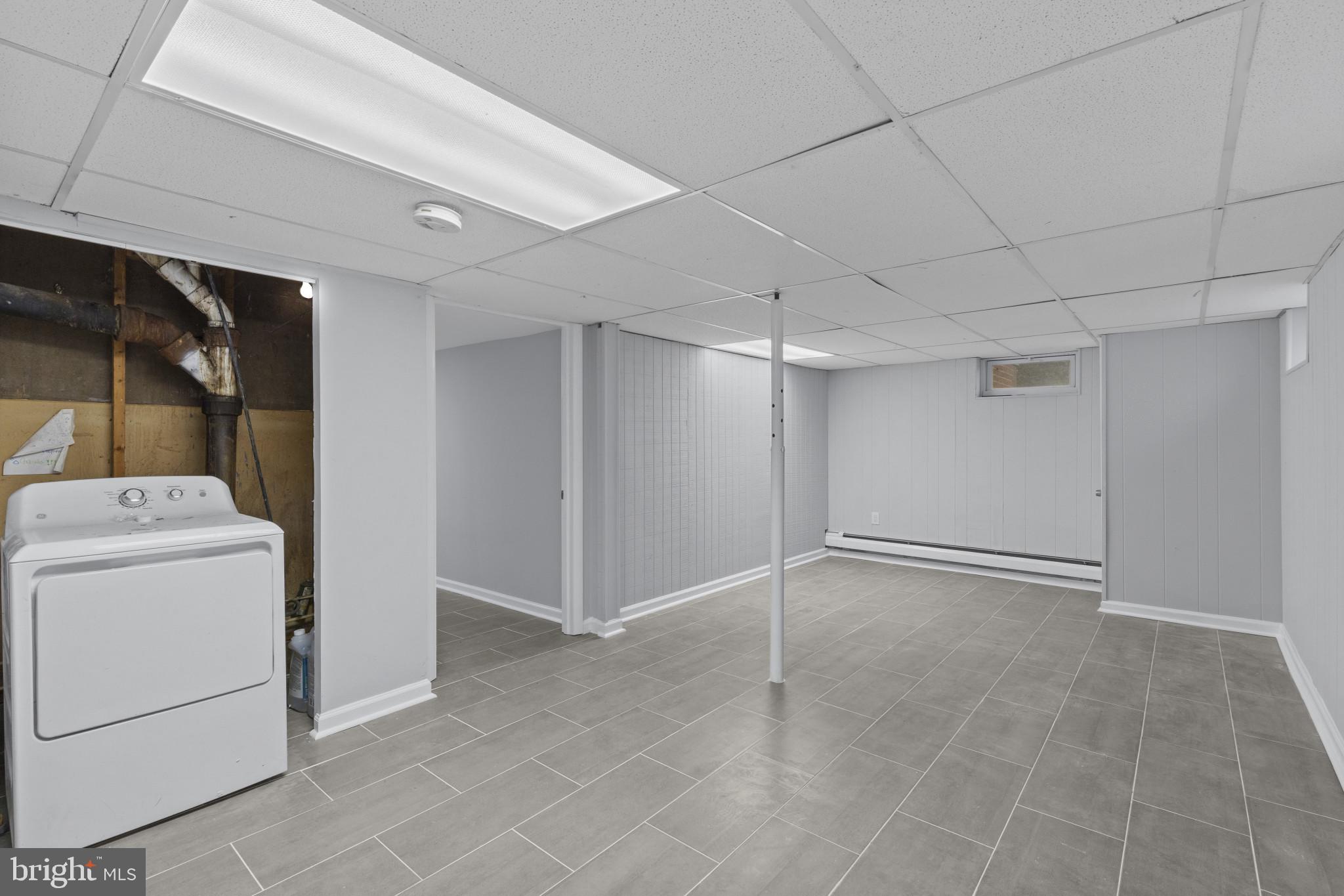 MIDDLE RIVER - Residential