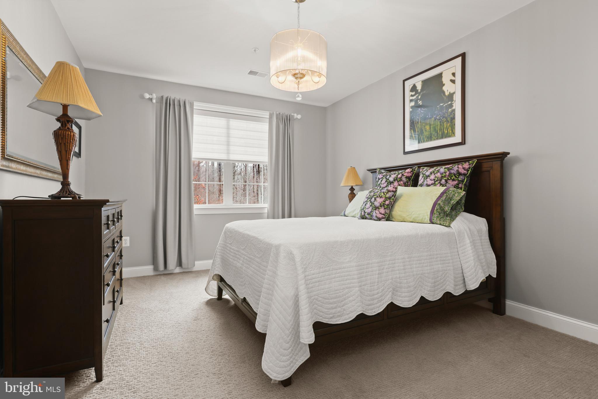 MACPHAIL WOODS - Residential