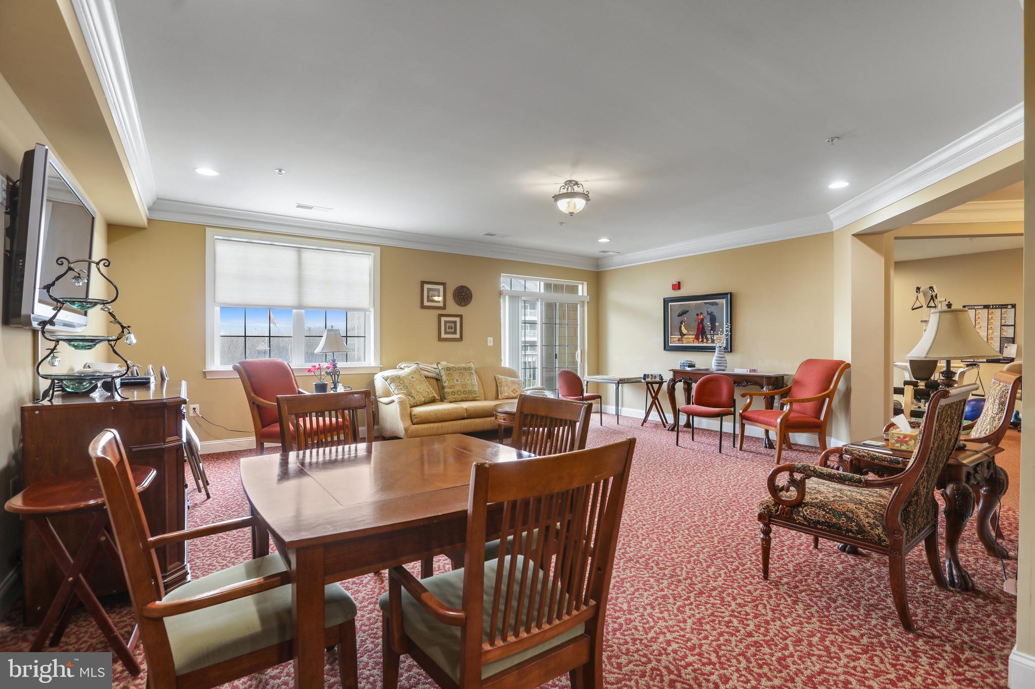 MACPHAIL WOODS - Residential