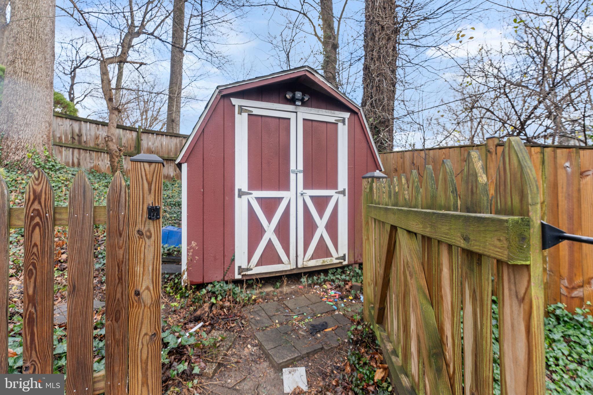 CHEVY CHASE - Residential