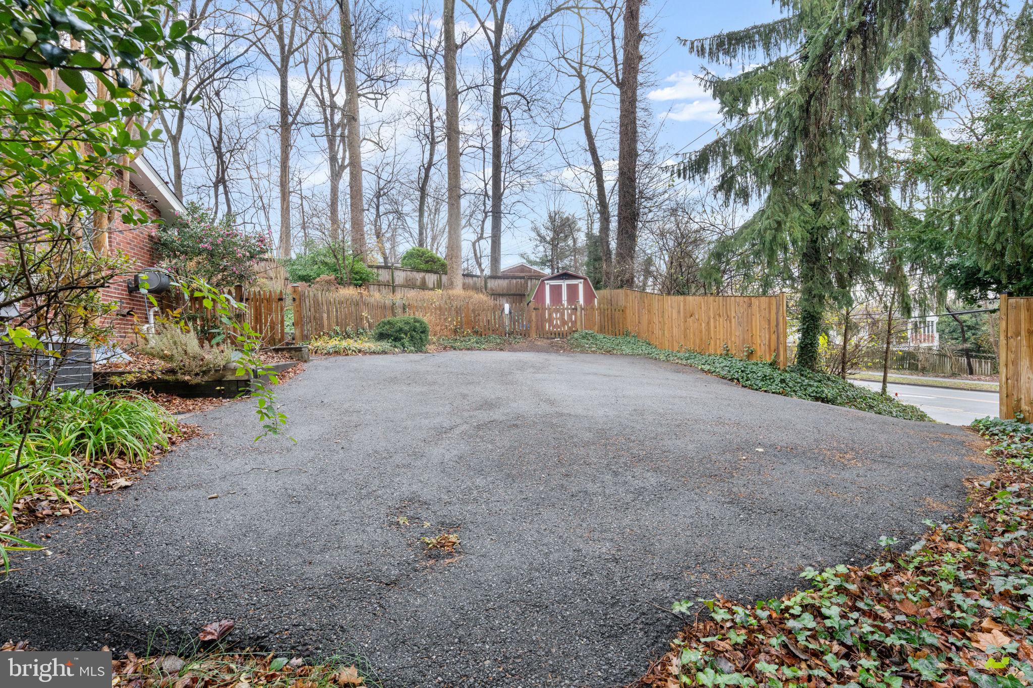 CHEVY CHASE - Residential