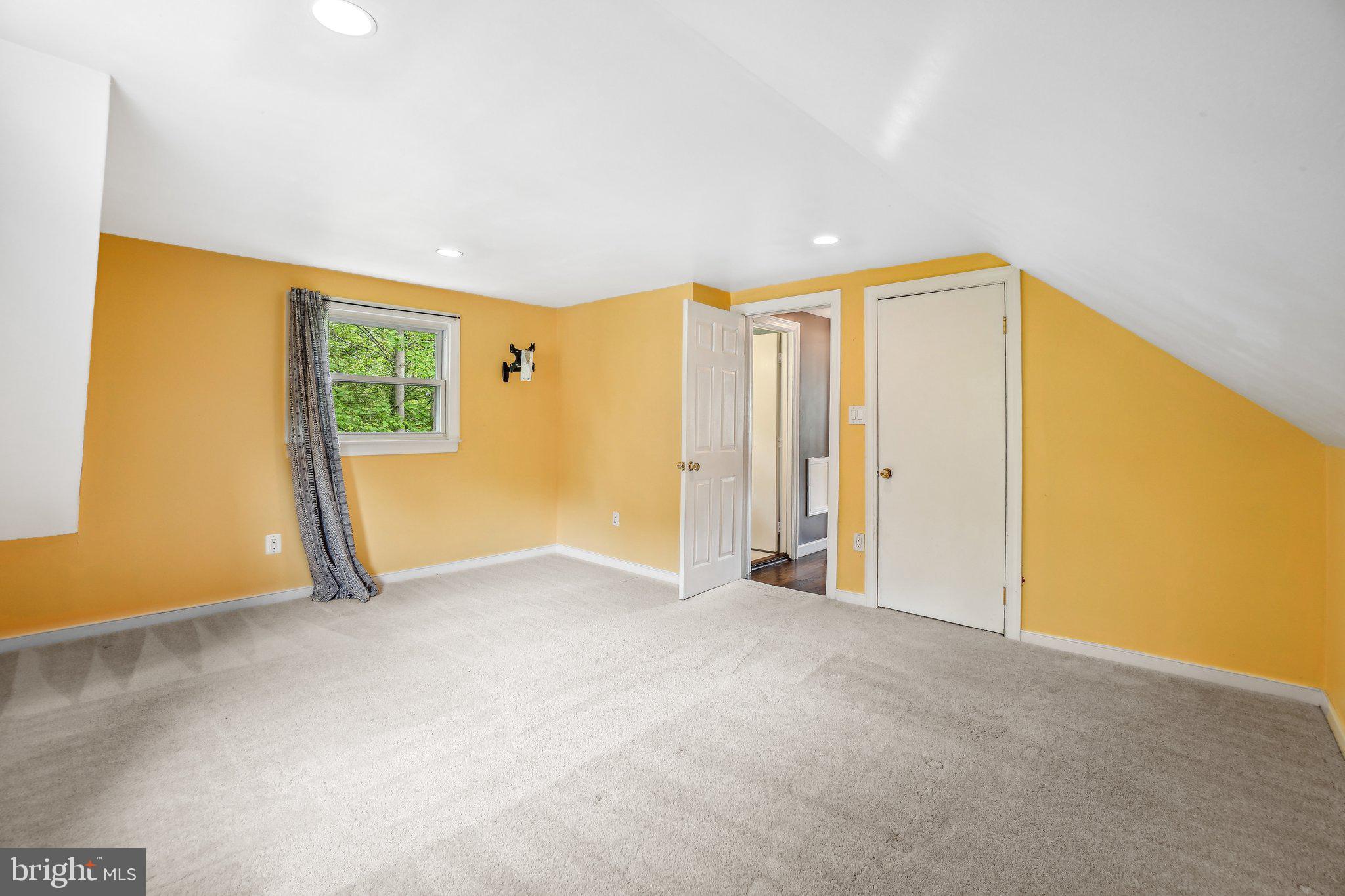 DALE CITY - Residential Lease