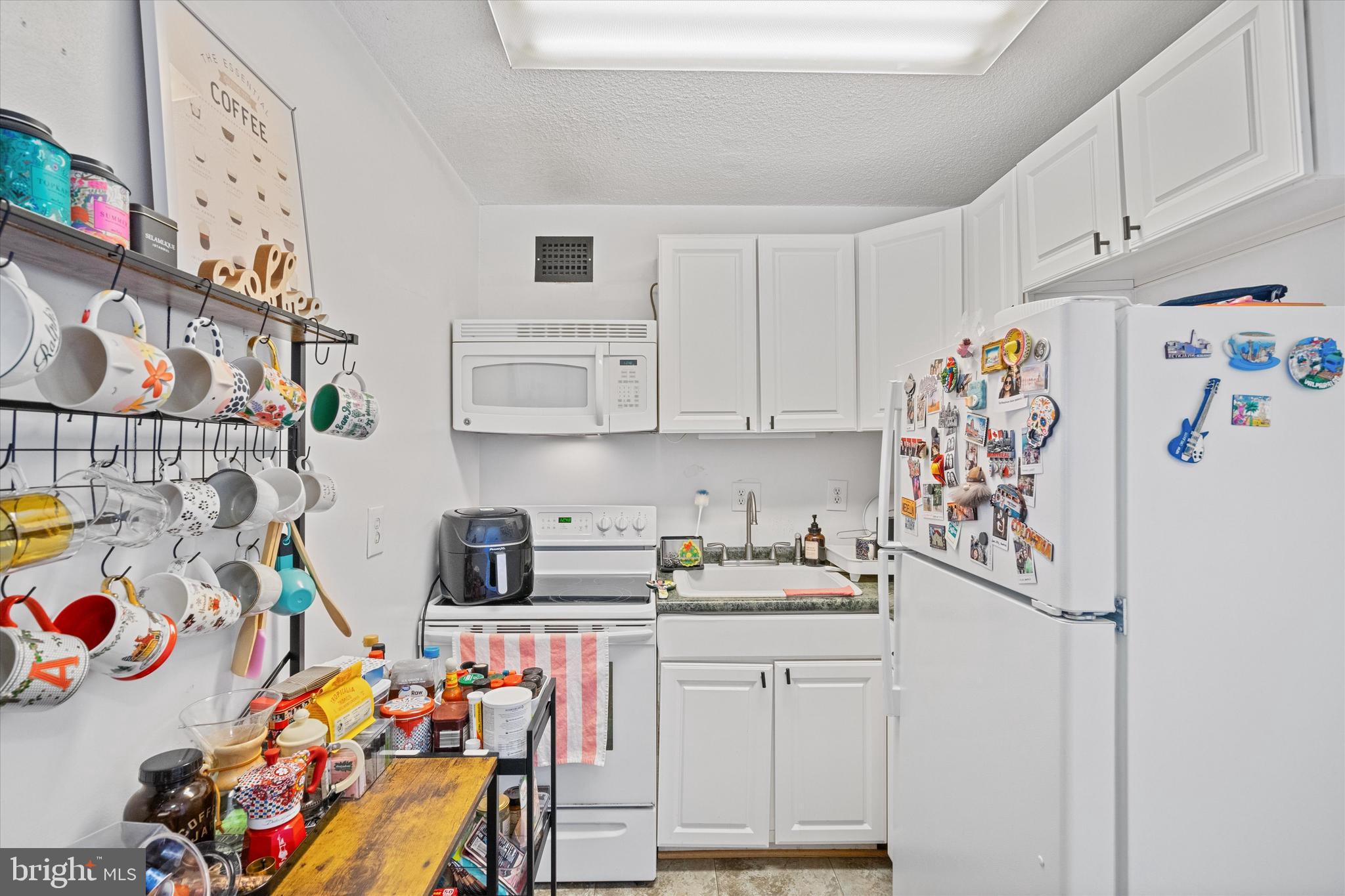 2059 HUNTINGTON AVENUE 1002