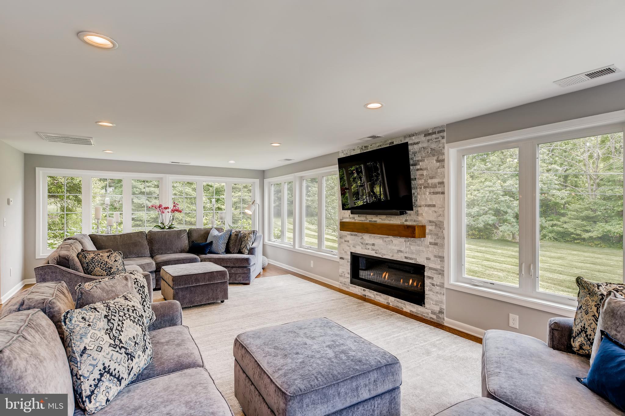 RUXTON RIDGE - Residential