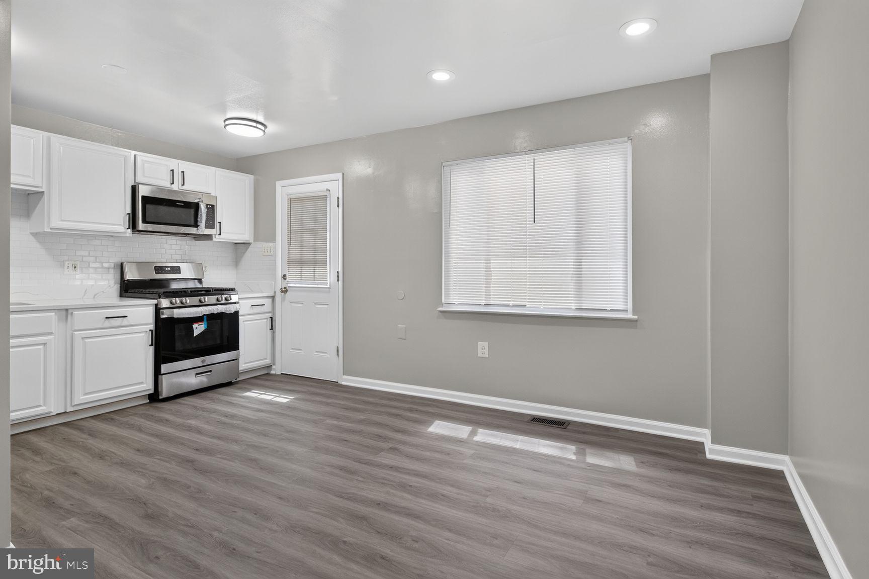 8220 MARLTON COURT