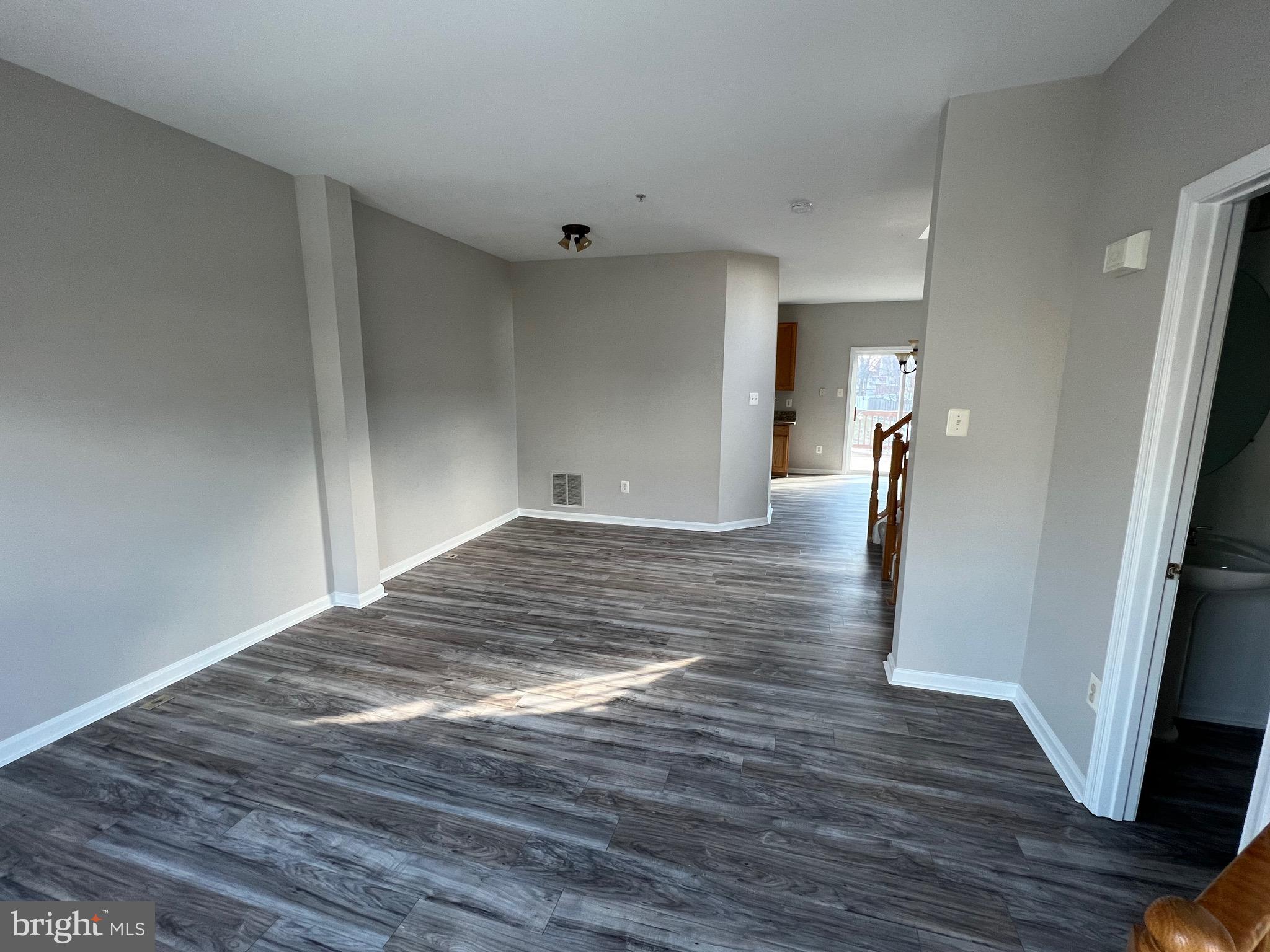 BALLENGER CREEK - Residential Lease