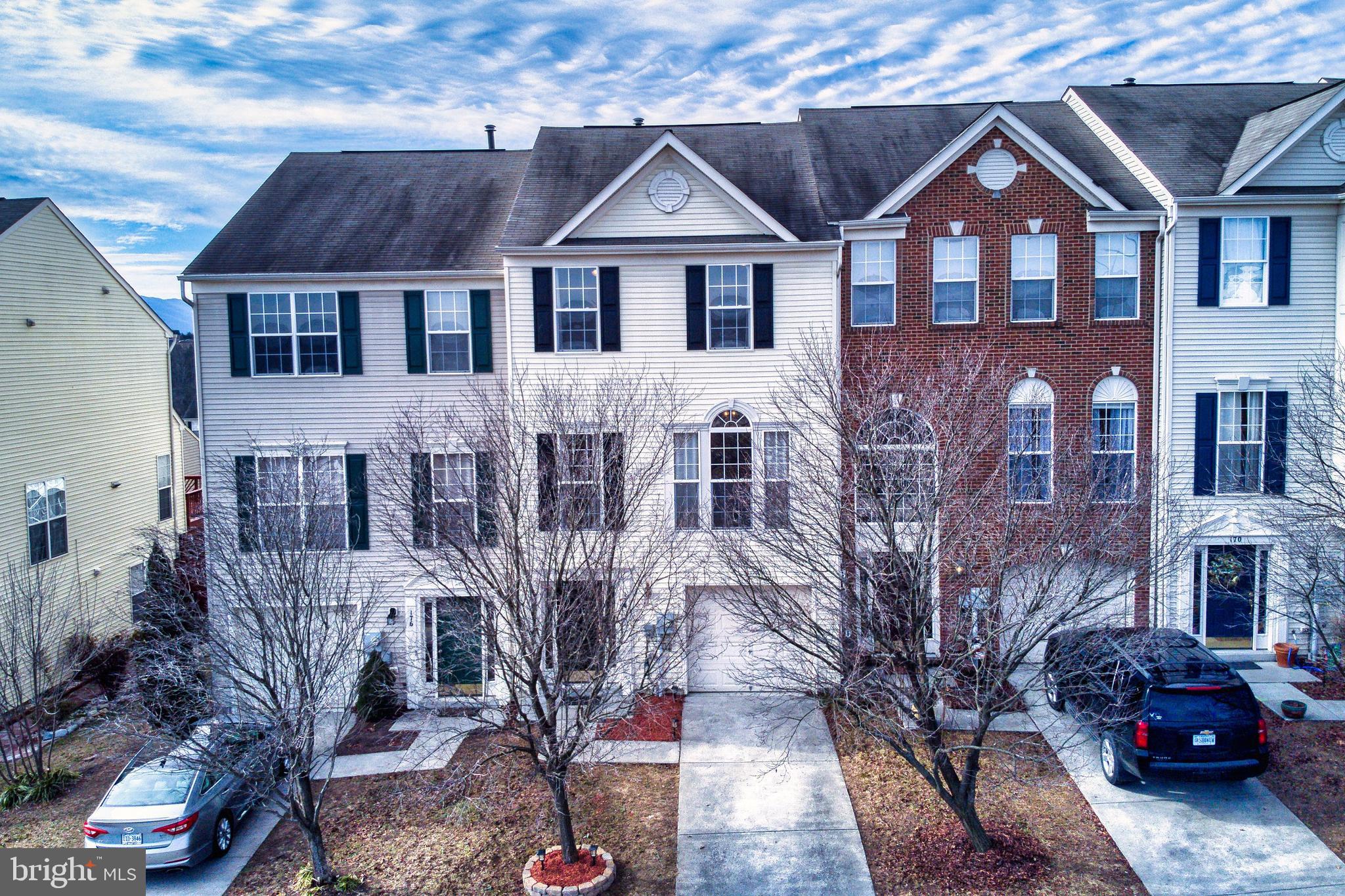 OXBOW ESTATES - Residential