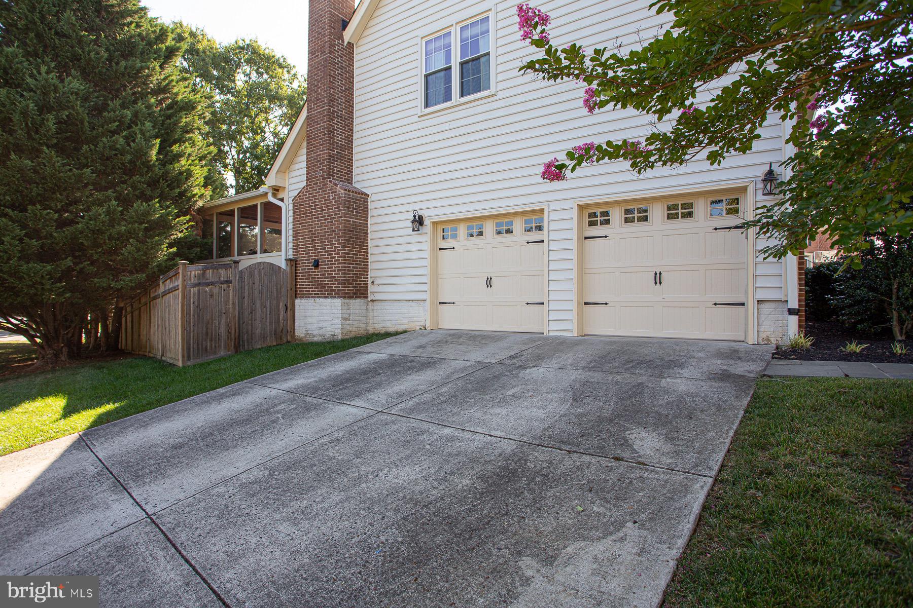 JAMES CREEK - Residential