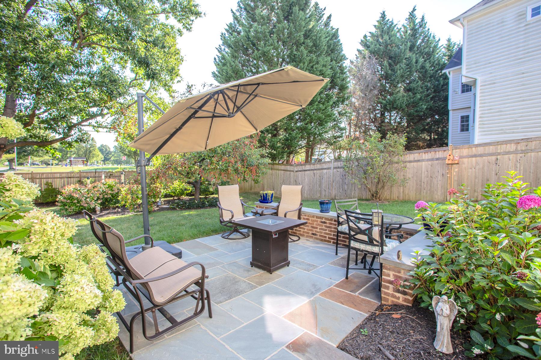 JAMES CREEK - Residential