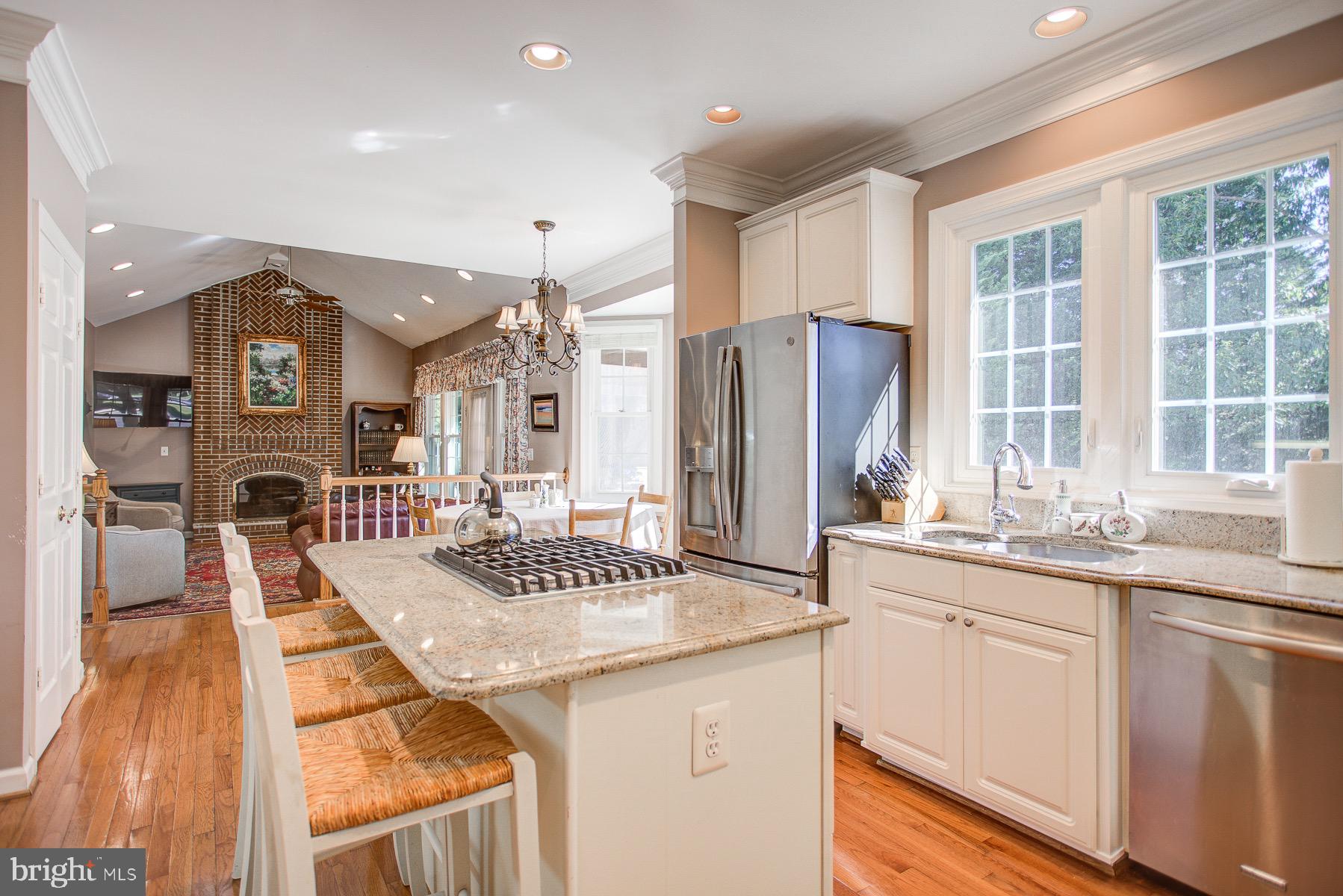 JAMES CREEK - Residential