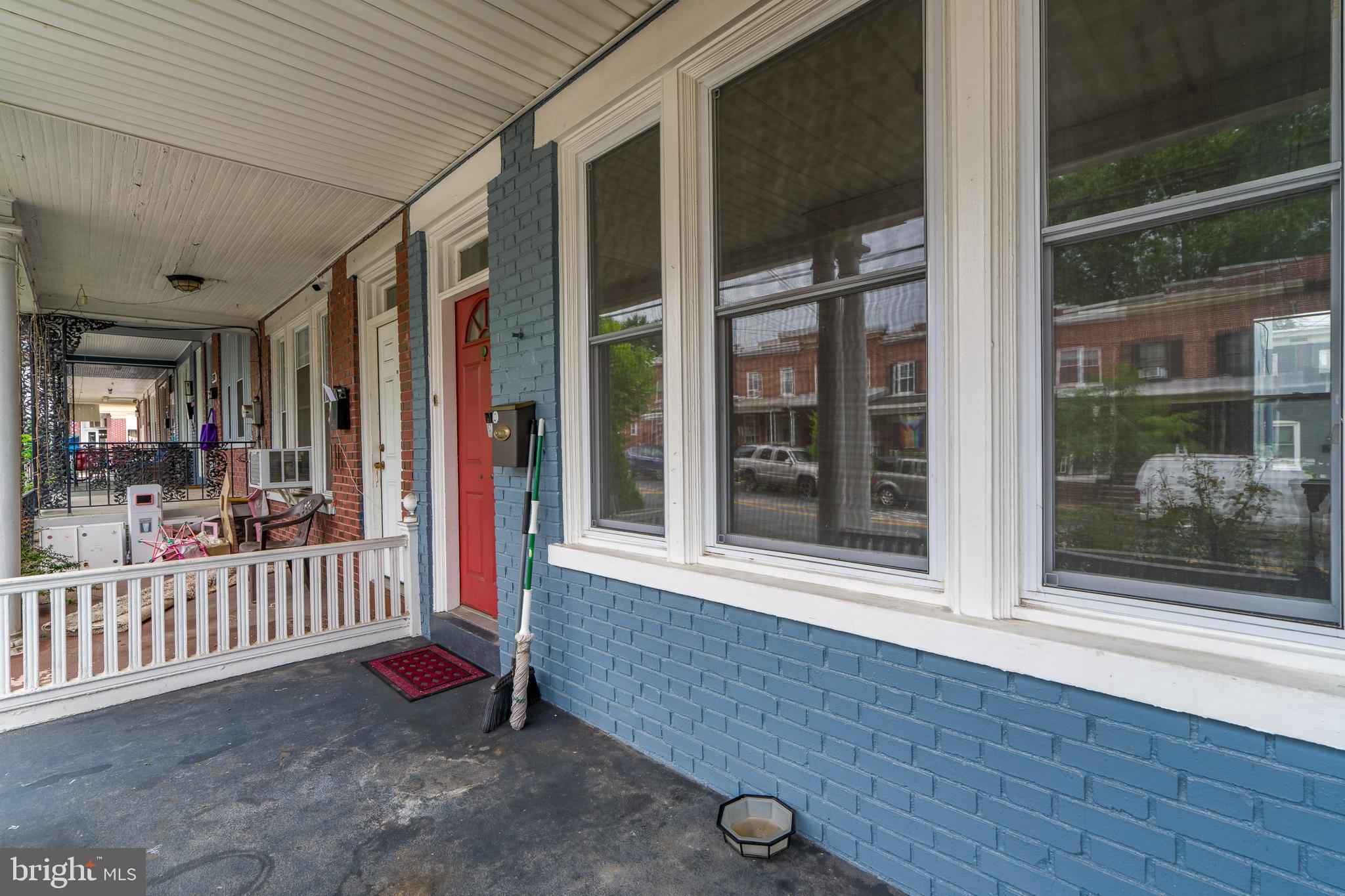 589 N PLUM STREET