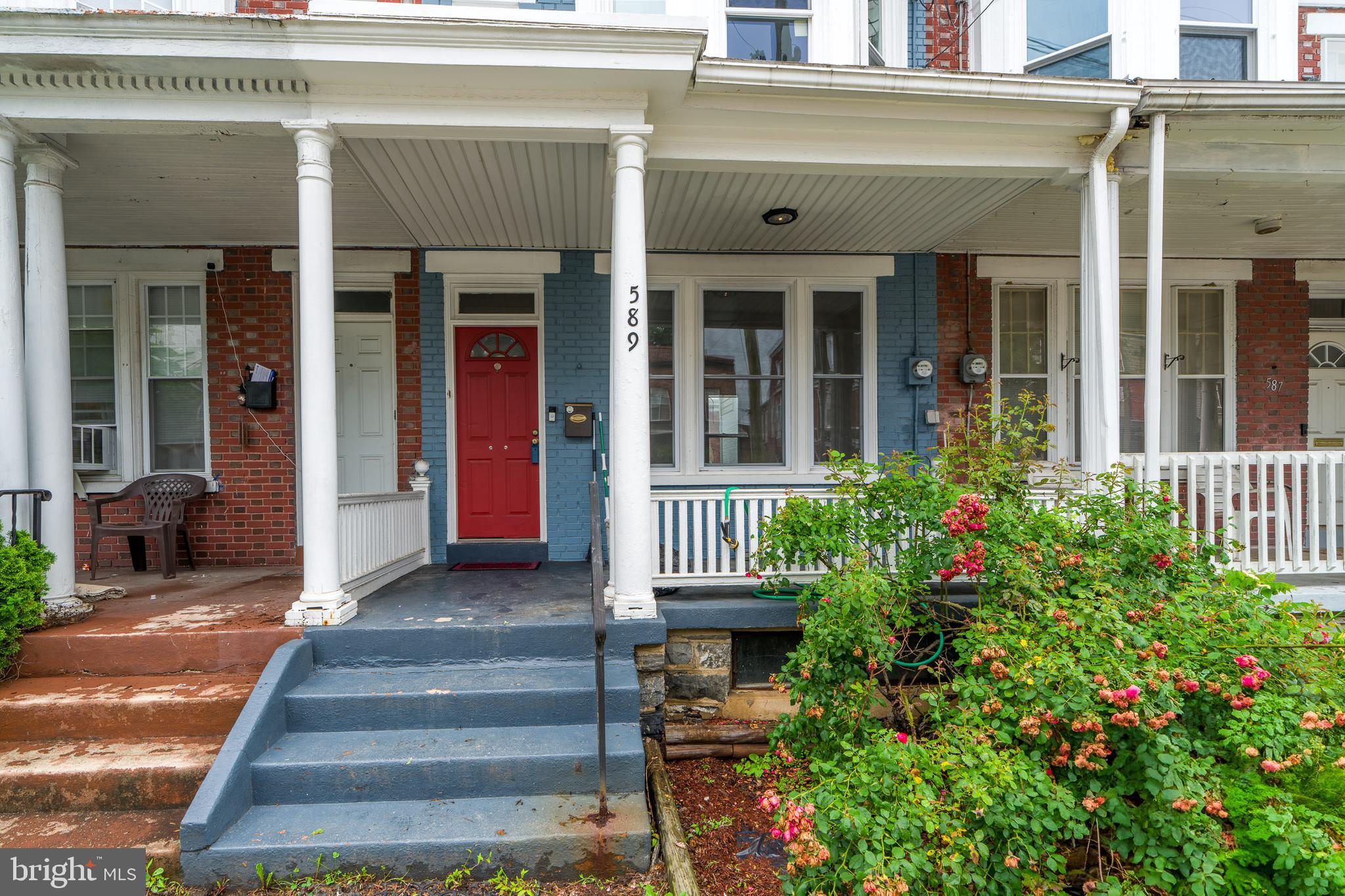 589 N PLUM STREET