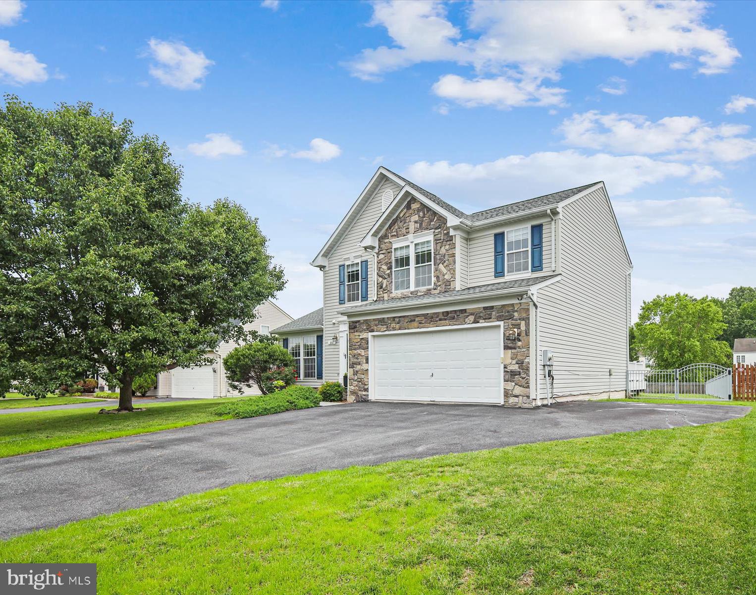 103 BANBRIDGE AVENUE
