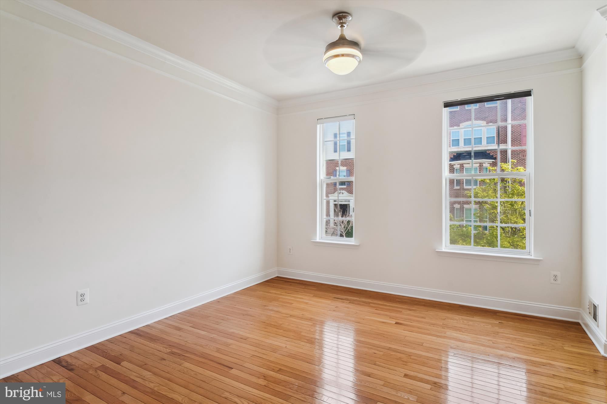 MARKET SQUARE - Residential