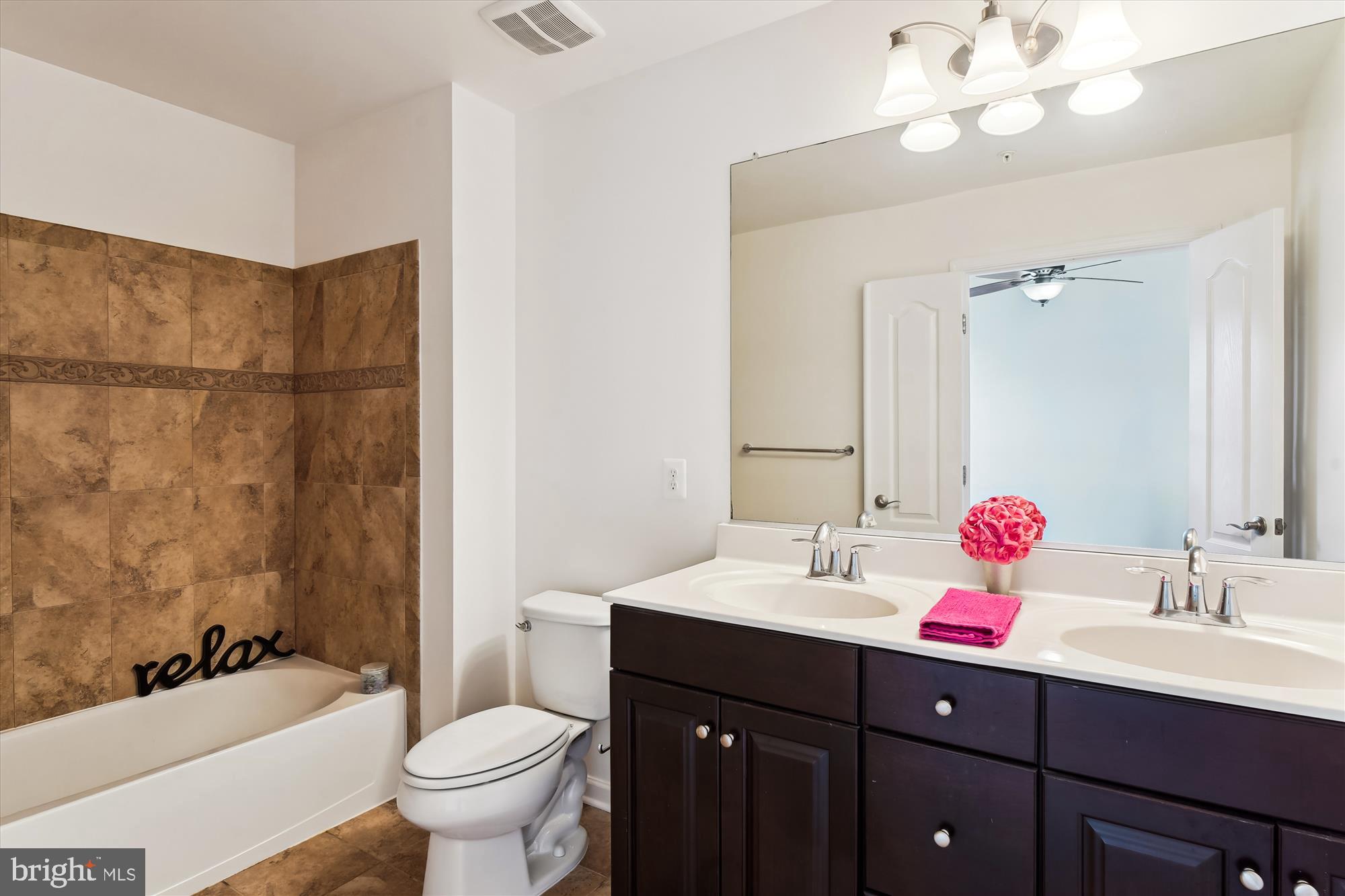 MARKET SQUARE - Residential