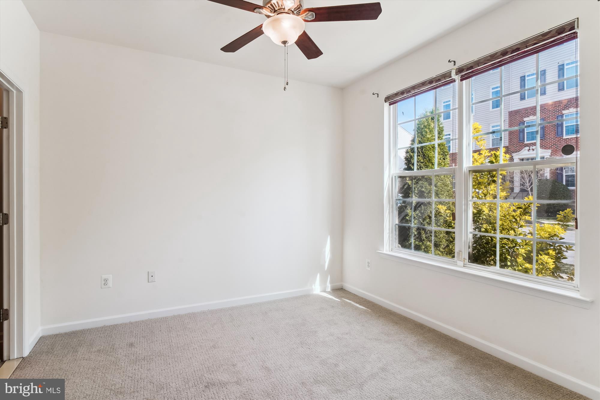 MARKET SQUARE - Residential